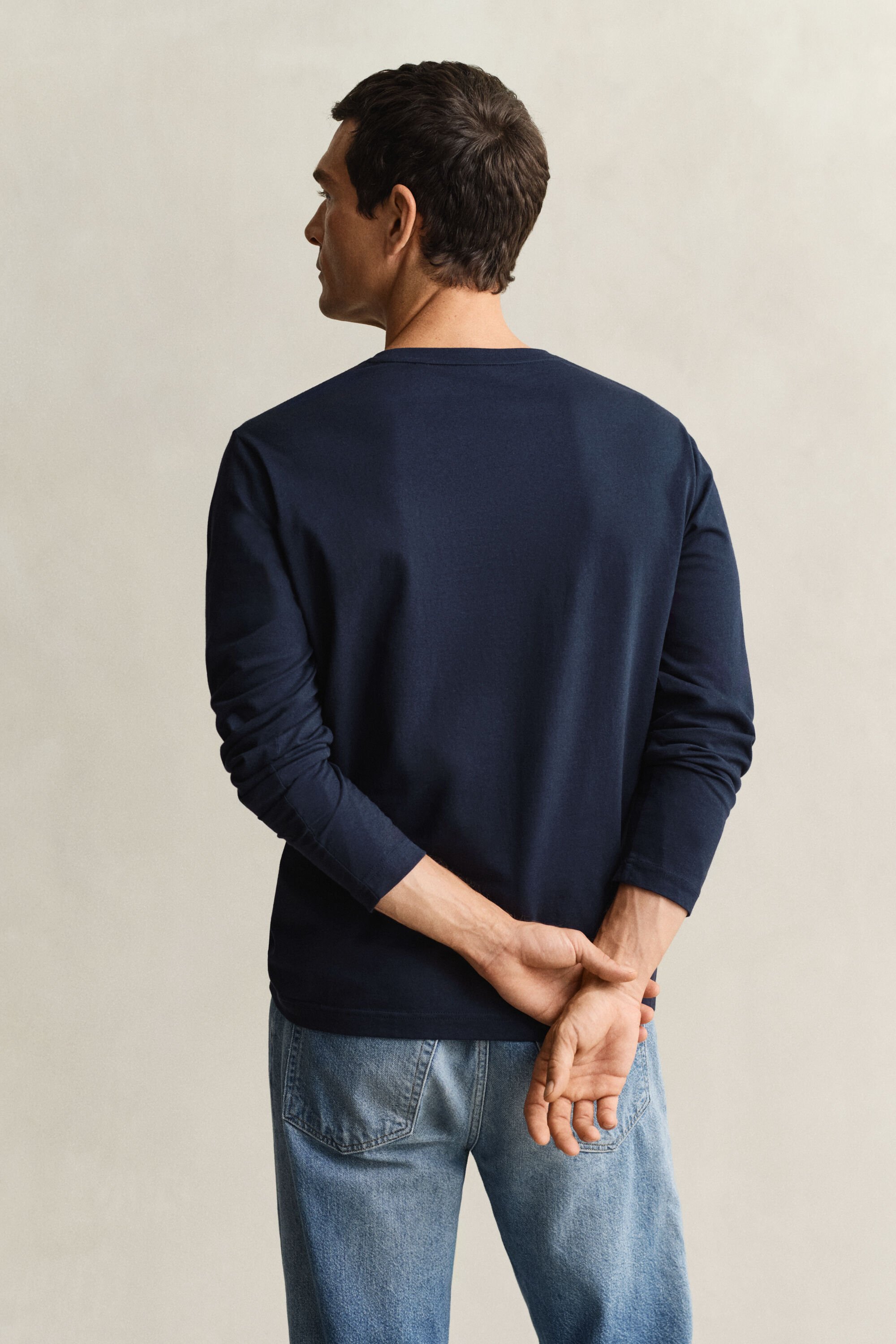 Pitkähihainen Shield-t‑paita