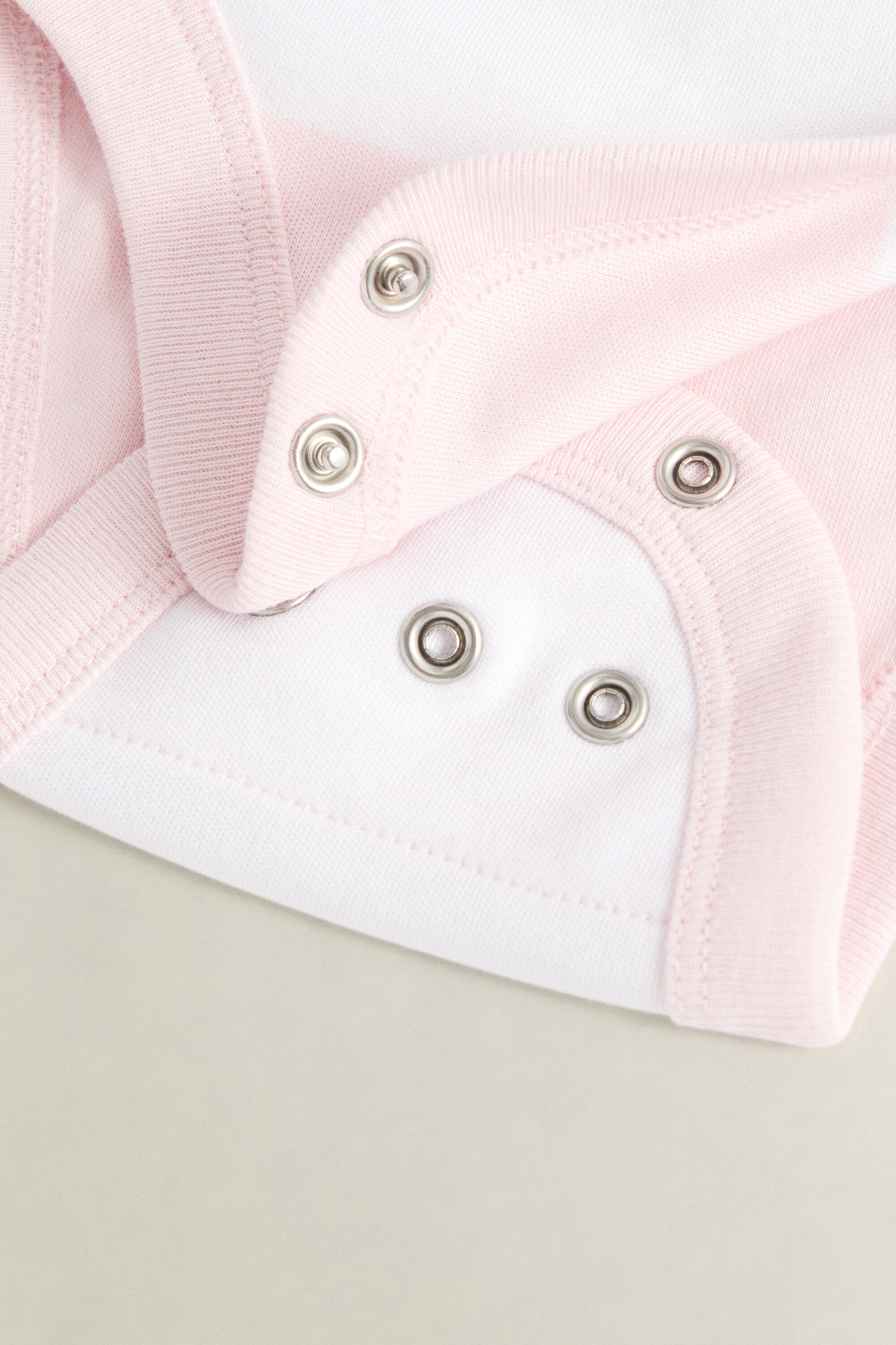 Baby-malliston raidallinen potkupuku (2 kpl)