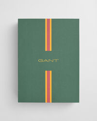 Ruudullinen flanellipyjama lahjapakkauksessa