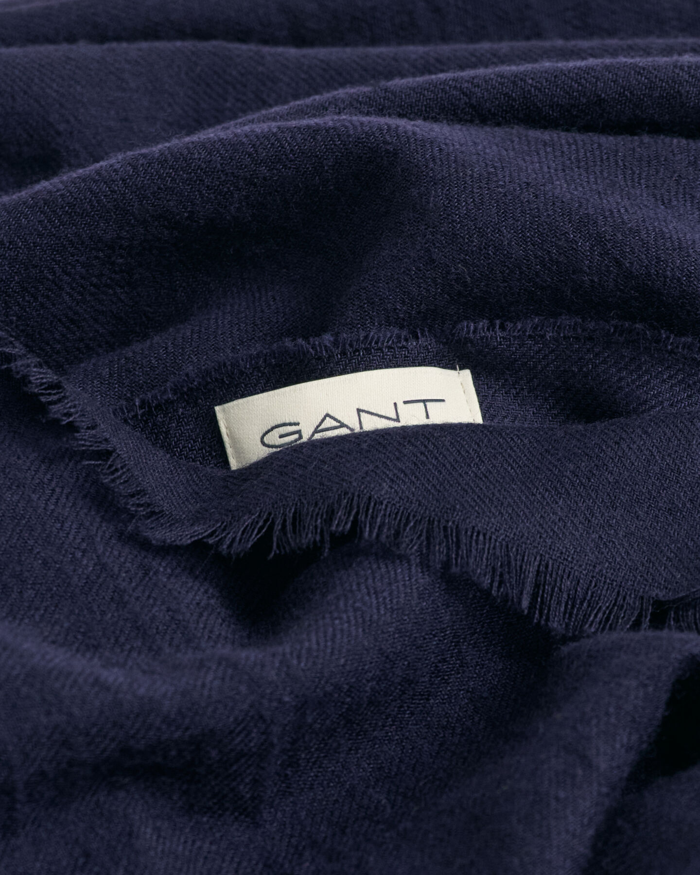 Kevyt kudottu merinovillahuivi