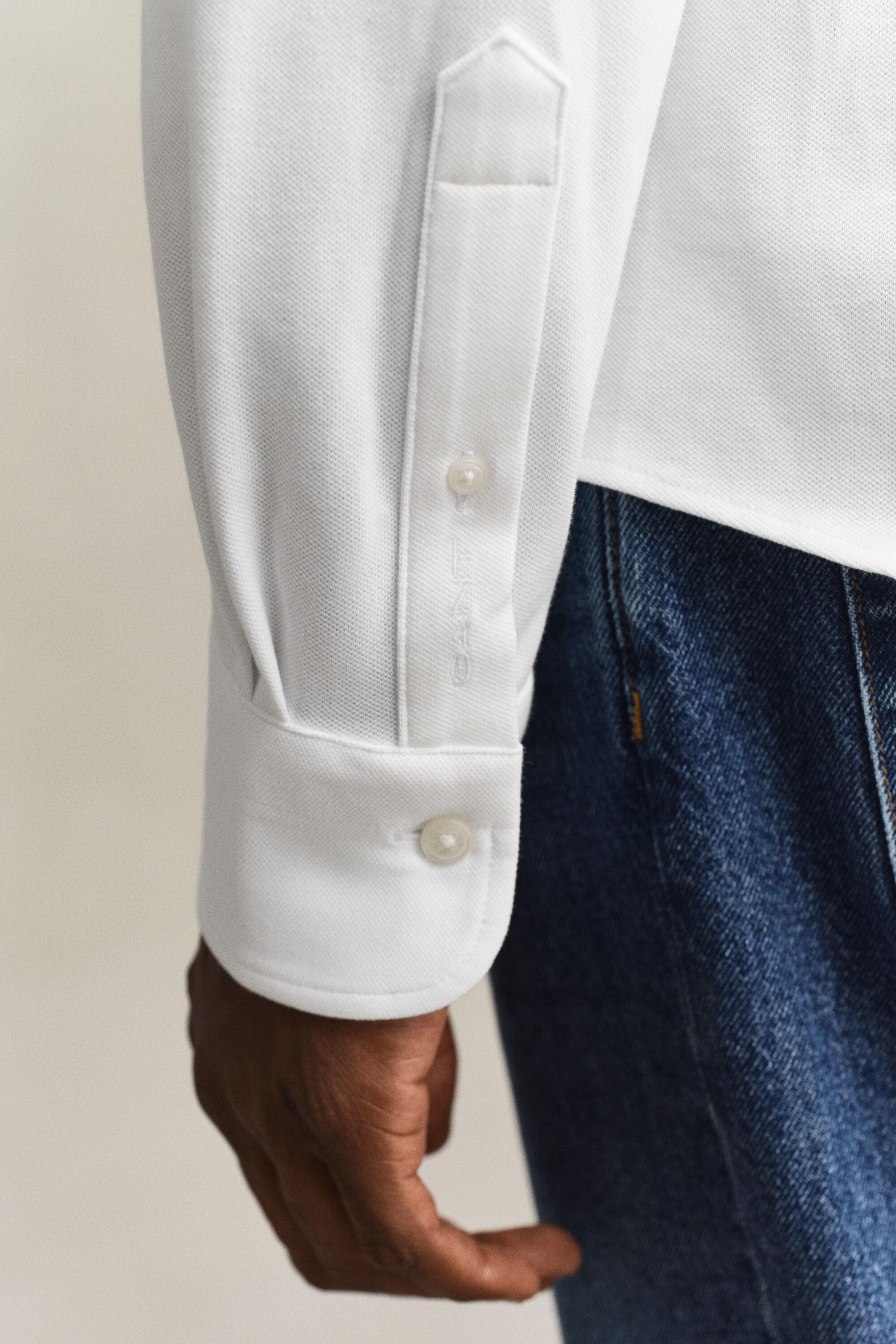 Pikeepaita joustavaa jerseyneulosta