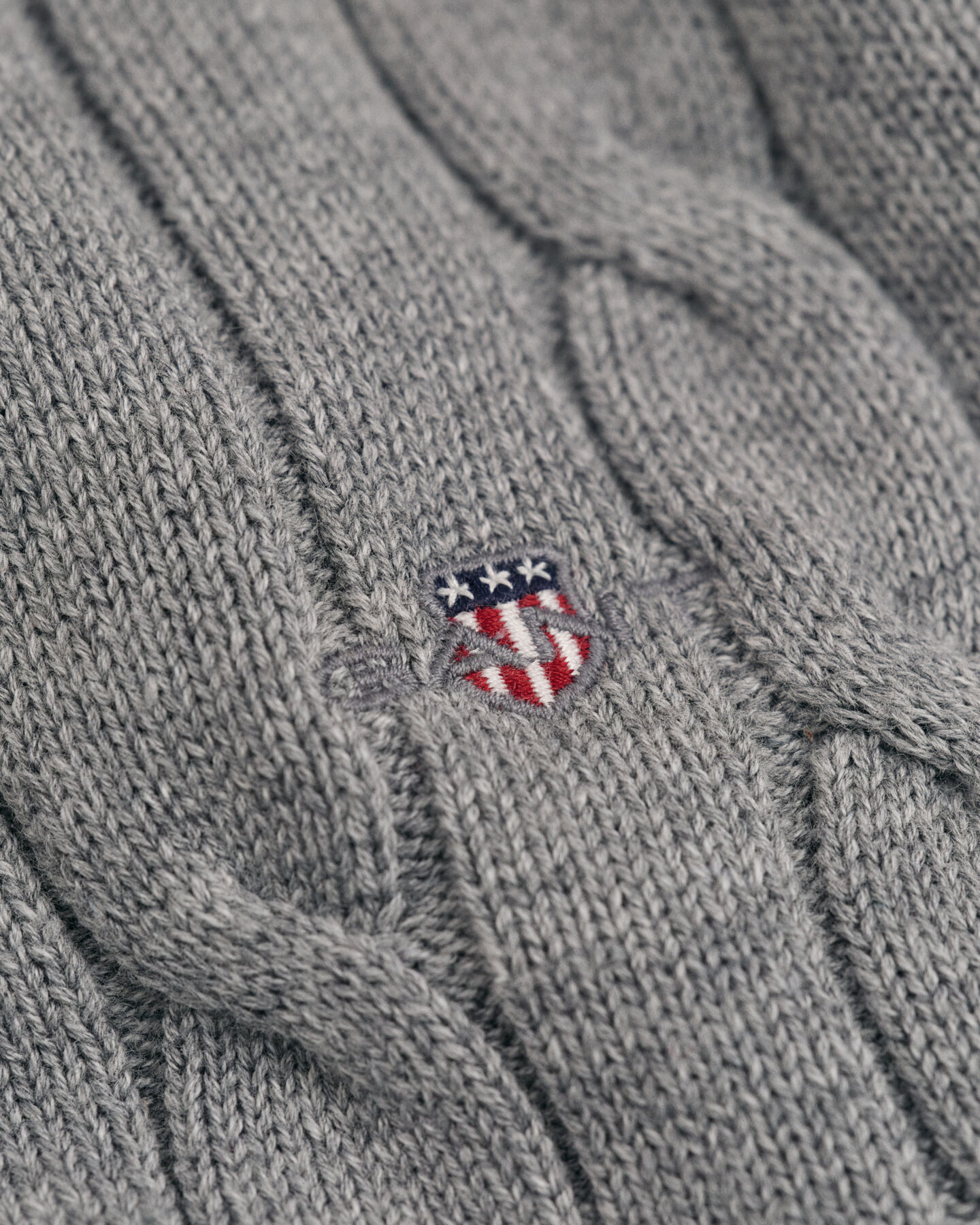 Lyhyt palmikkoneuleliivi