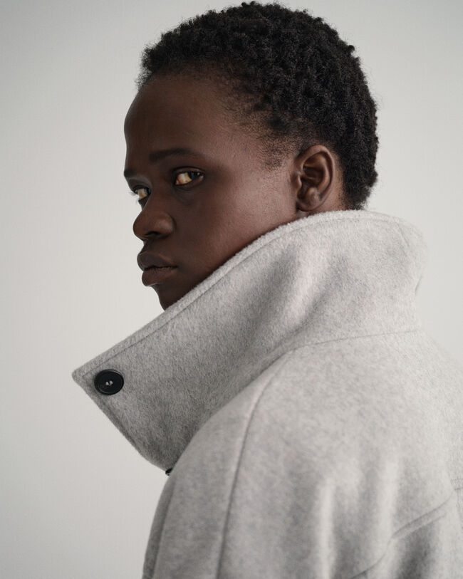 Lyhyt villasekoitetakki