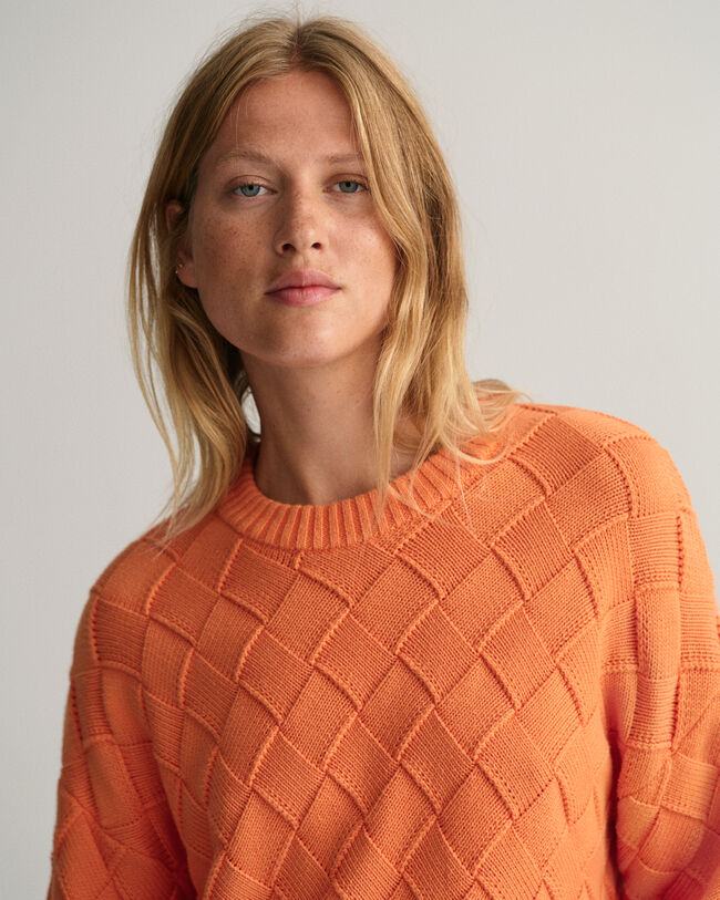 Vinoneliökuvioinen neulepusero, pyöreä pääntie