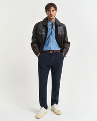 Slim fit ‑mitoitetut puuvilla-pellavachinot