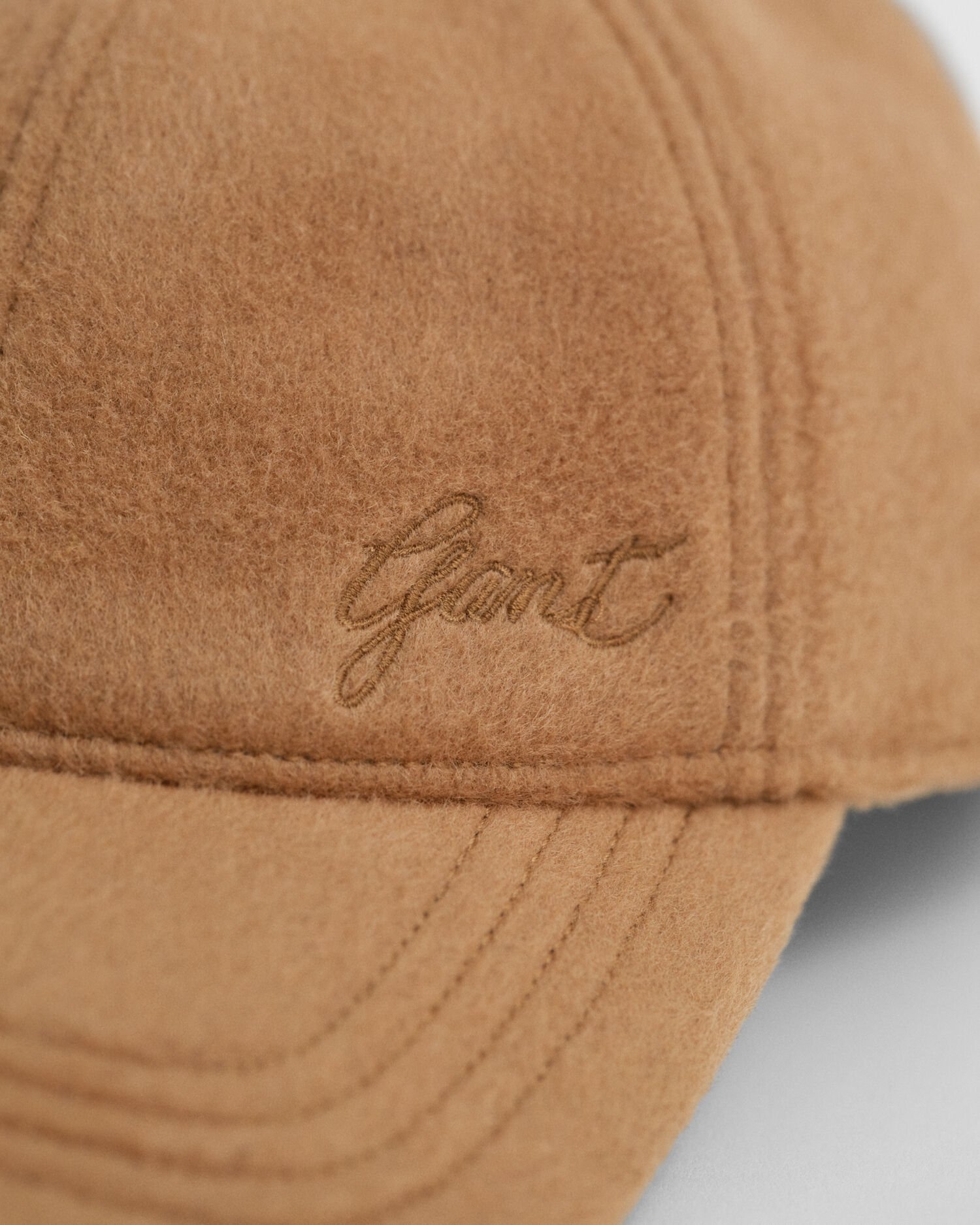 Lustrous Melton ‑lippalakki