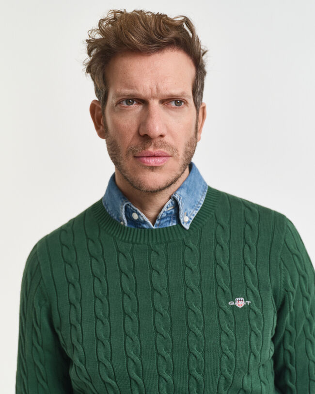 Puuvillainen palmikkoneulepusero, pyöreä pääntie