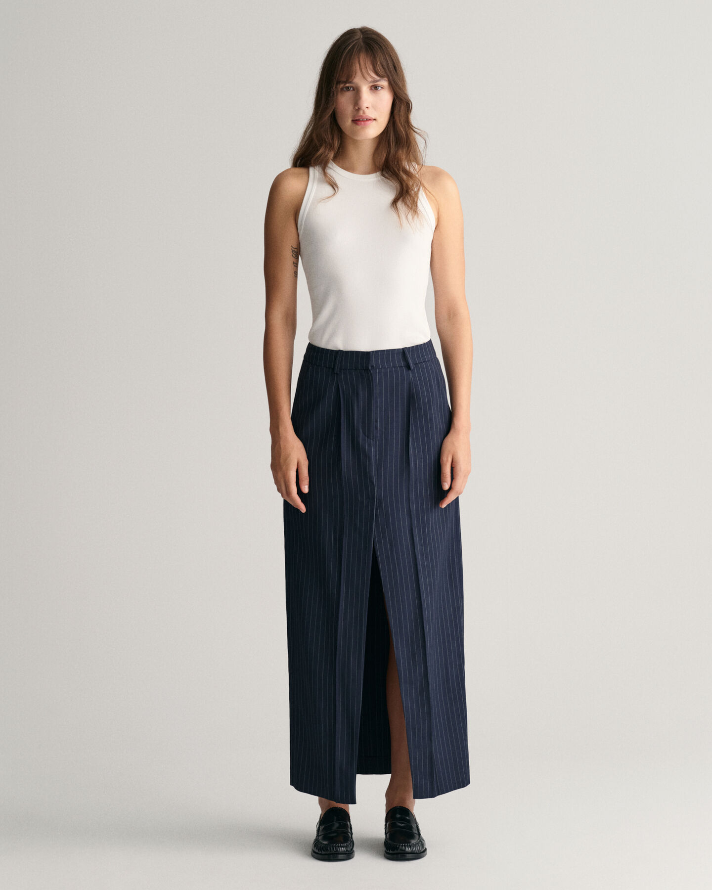 Laskostettu Pinstripe-maksihame