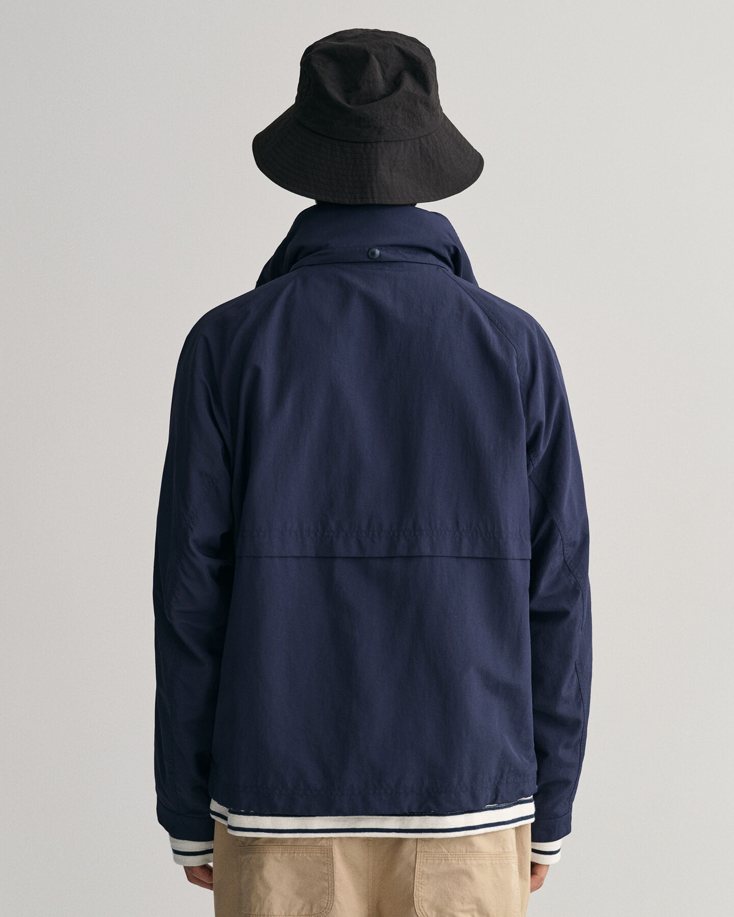 Raglanhihainen takki