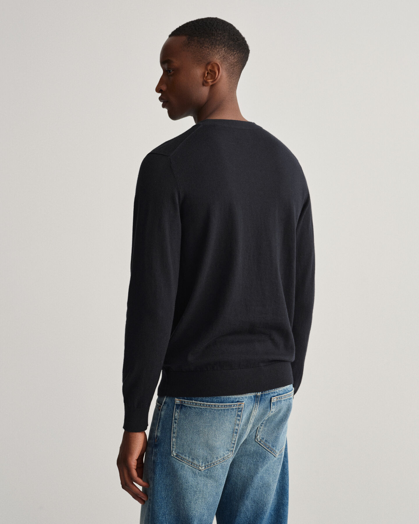 Neulepusero puuvillan ja ka&scaron;mirin sekoitteesta, py&ouml;re&auml; p&auml;&auml;ntie