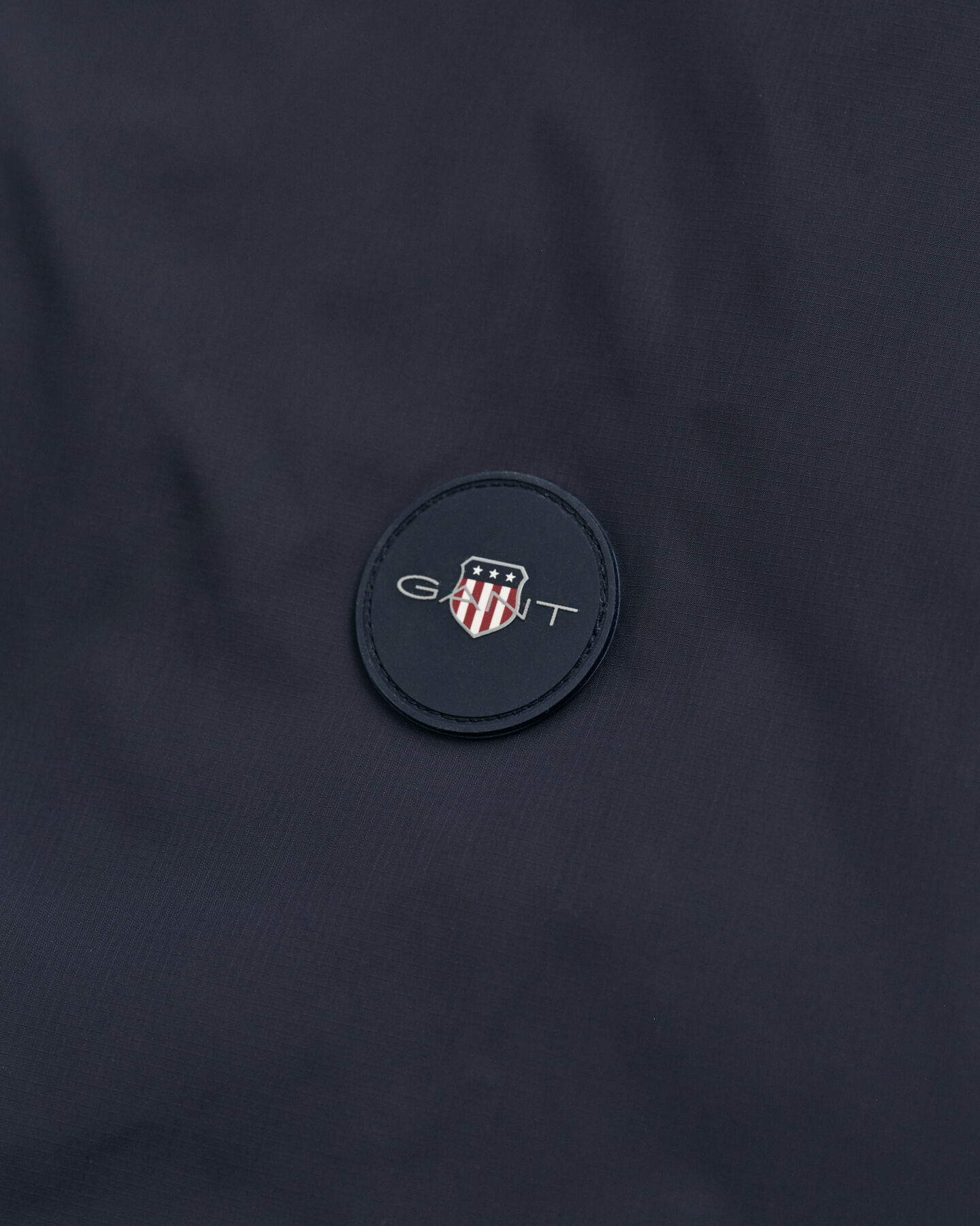 Kevyt pakattava tuulitakki