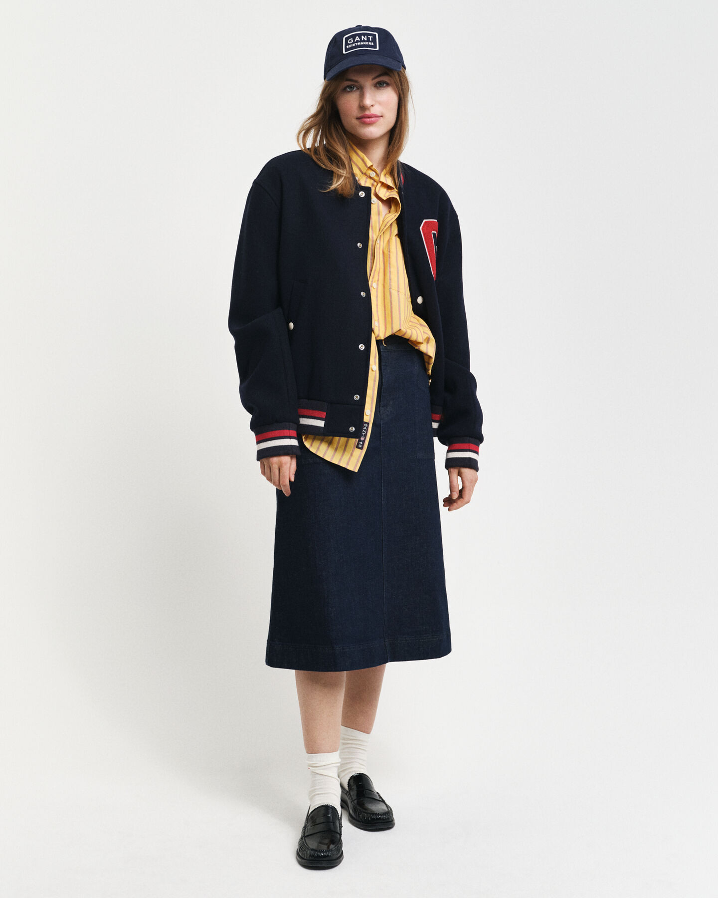 Regular&nbsp;fit ‑mitoitettu raidallinen popliinipaita