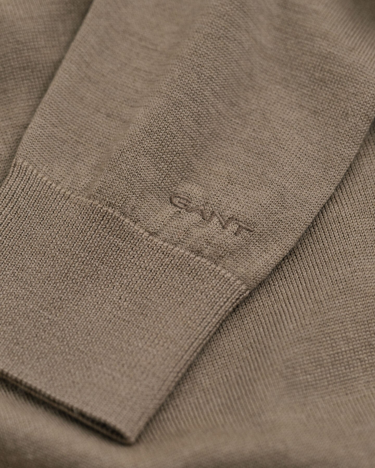 Ohut merinovillapoolo