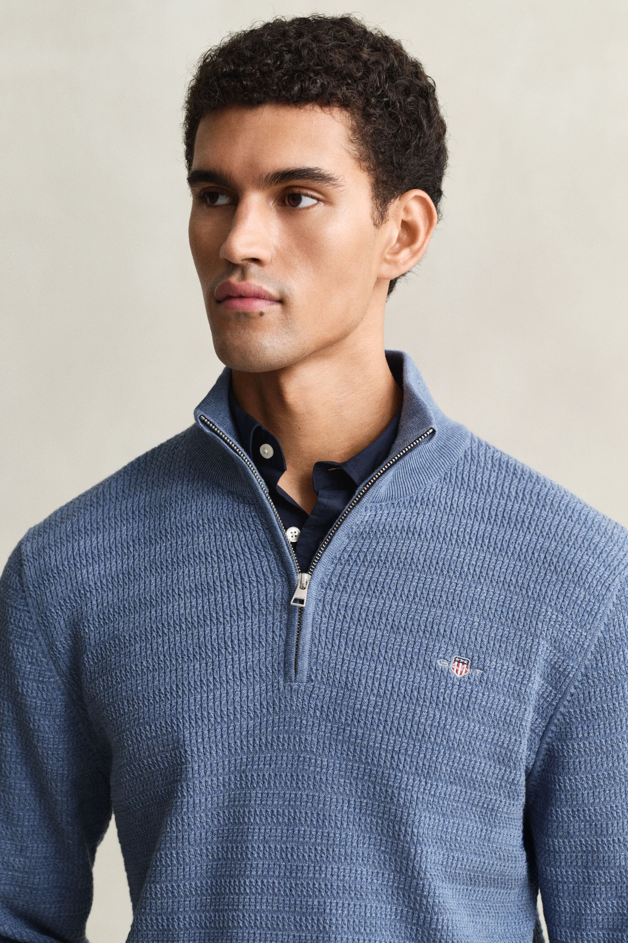 Palmikkoneule, vetoketjukaulus