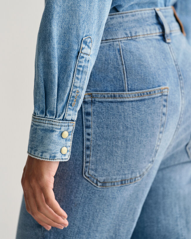 Regular fit ‑mitoitettu farkkupaita