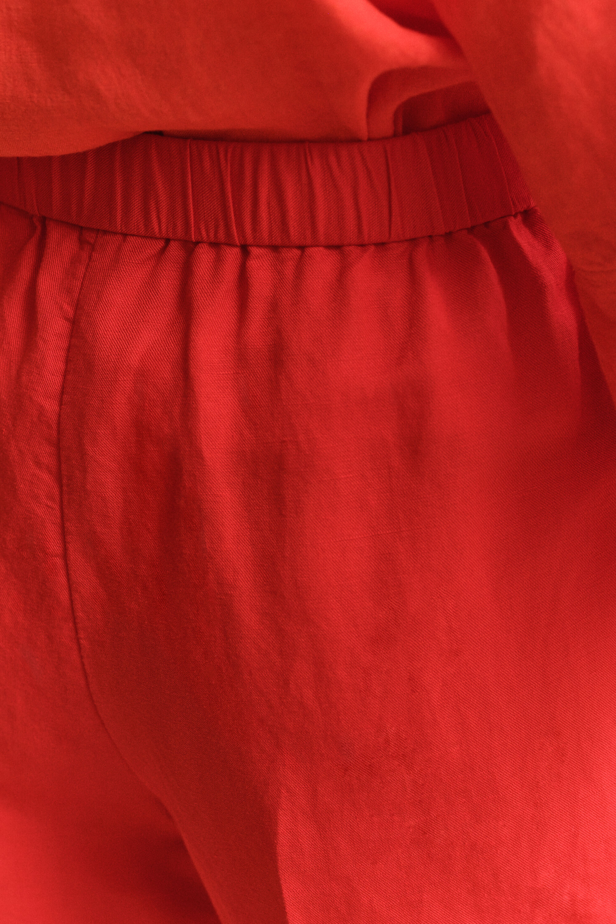 Pellavasekoiteshortsit