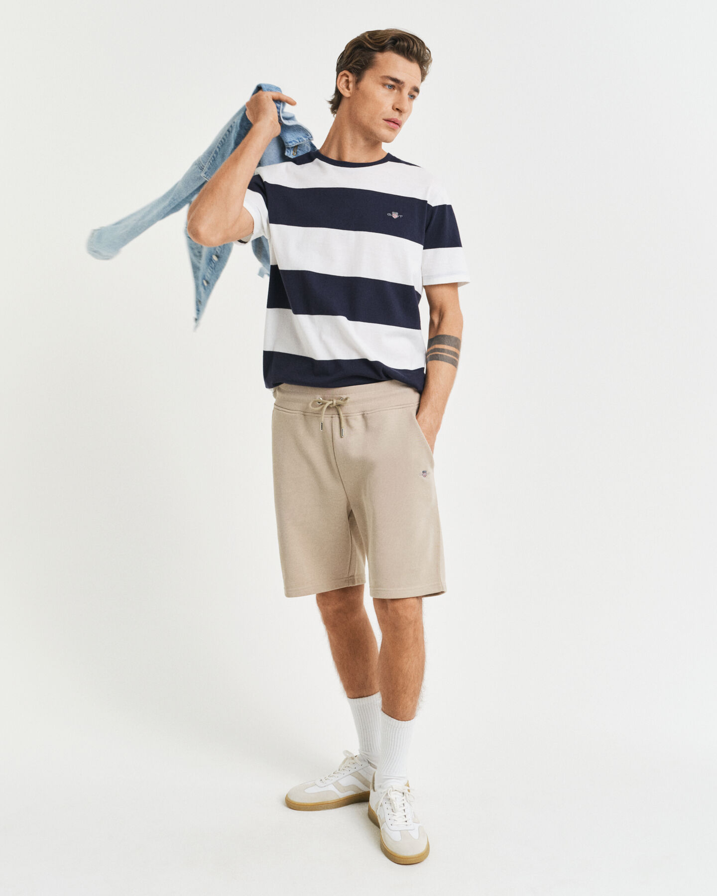 Shield-collegeshortsit