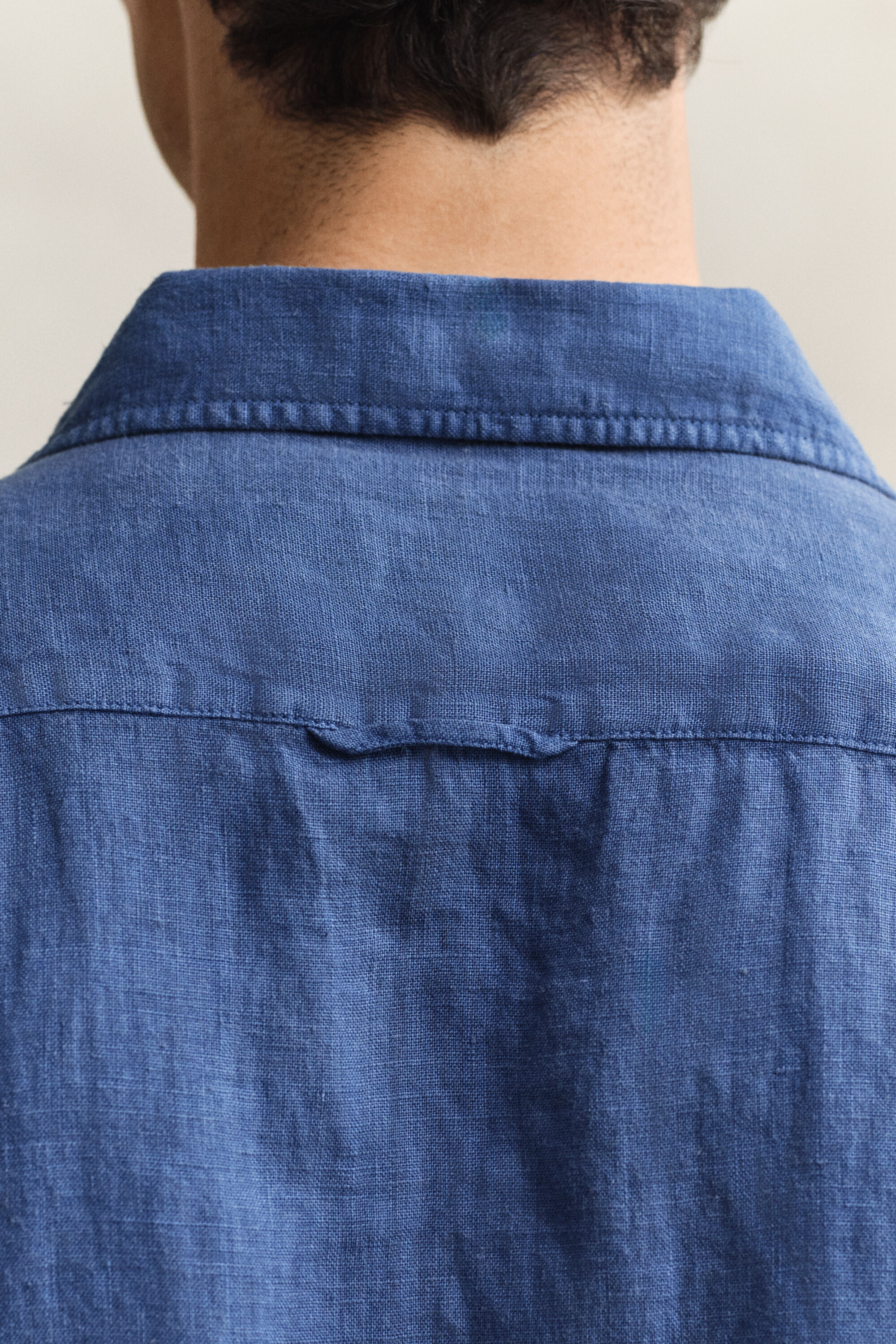 Lyhythihainen pellavapaita