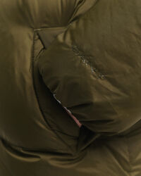 Kokopitkä untuvatakki