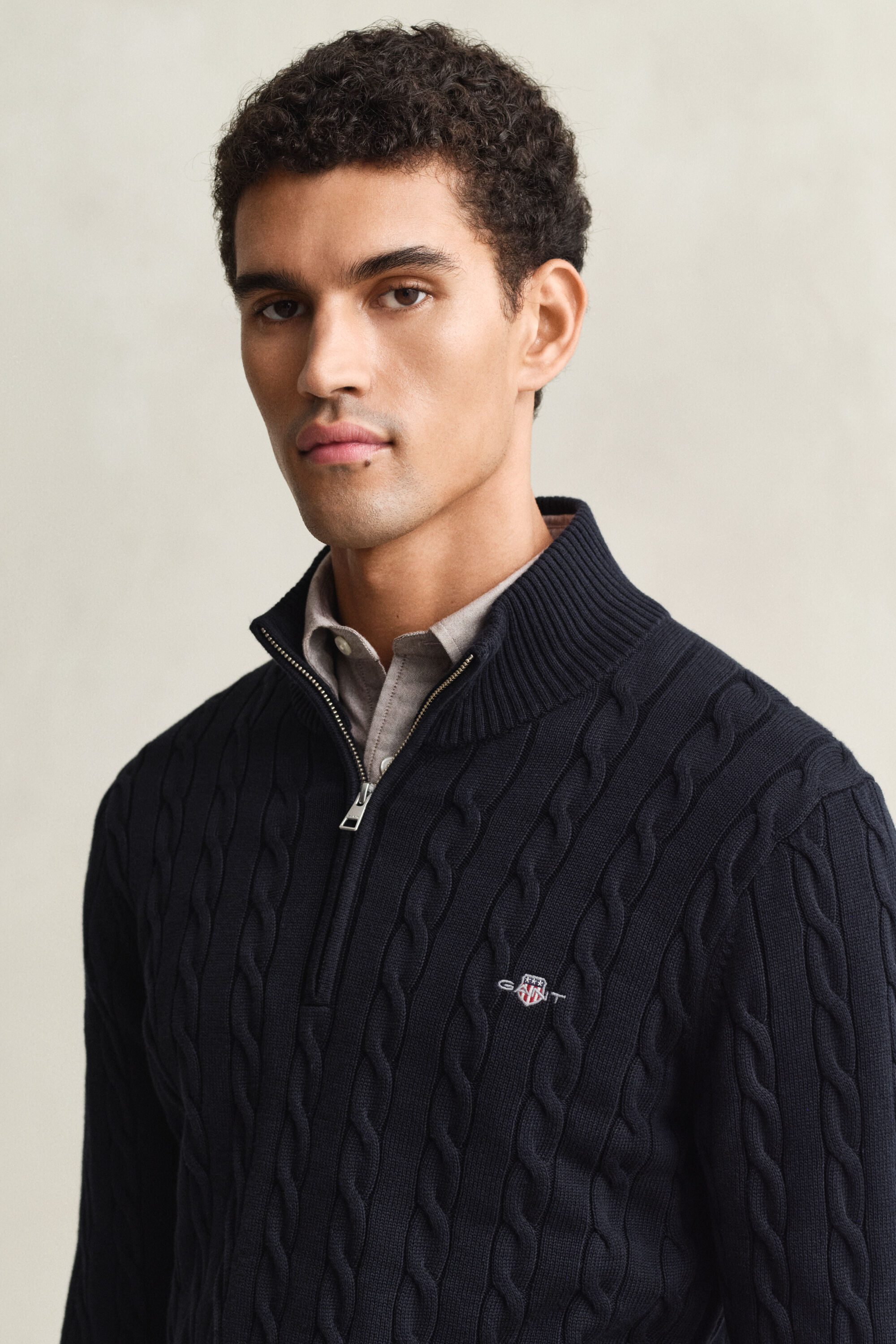 Puuvillainen palmikkoneule, vetoketjukaulus