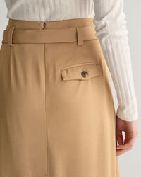 Chinotyylinen laskostettu kietaisuhame