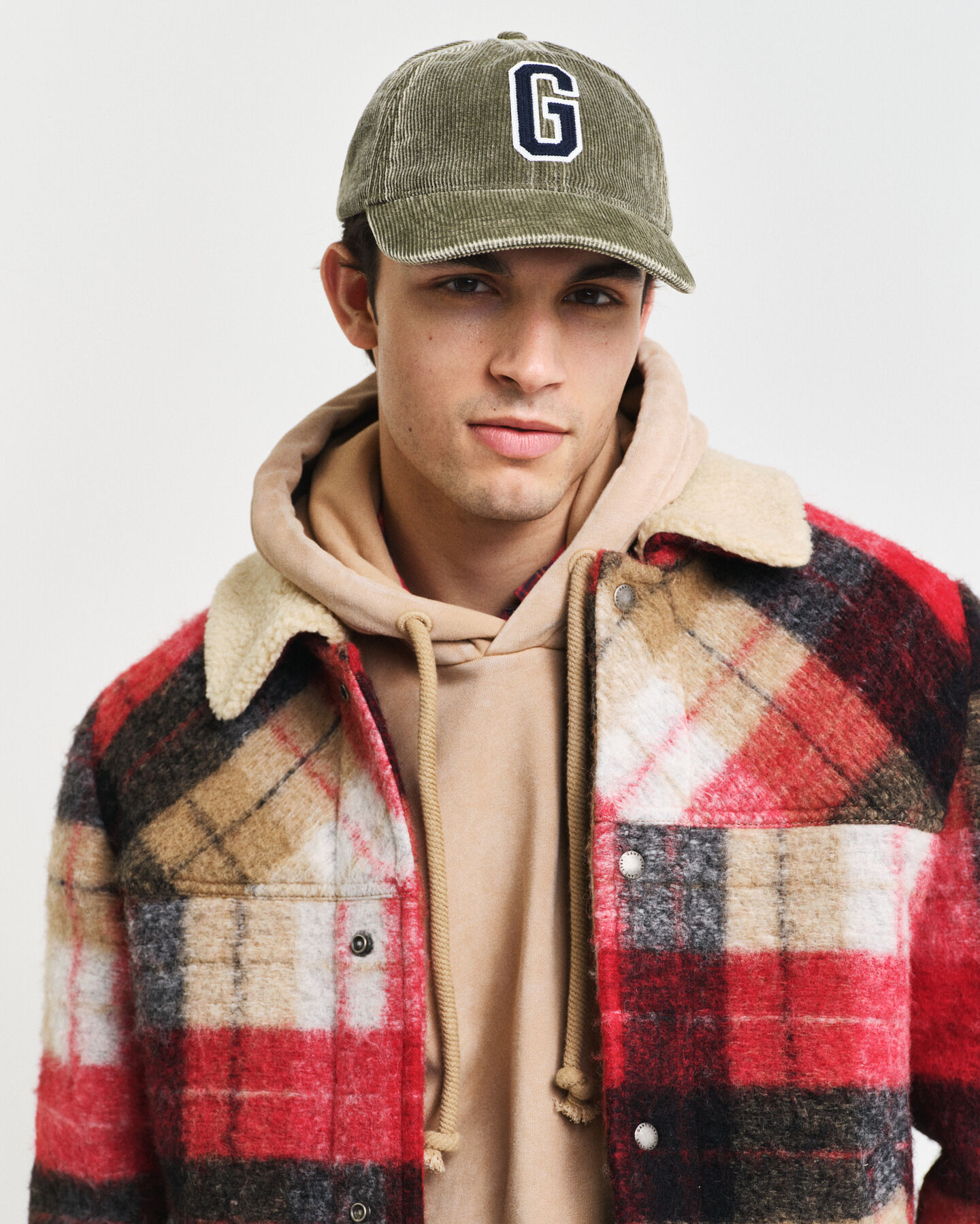 Pesukäsitelty G Badge ‑vakosamettilippalakki