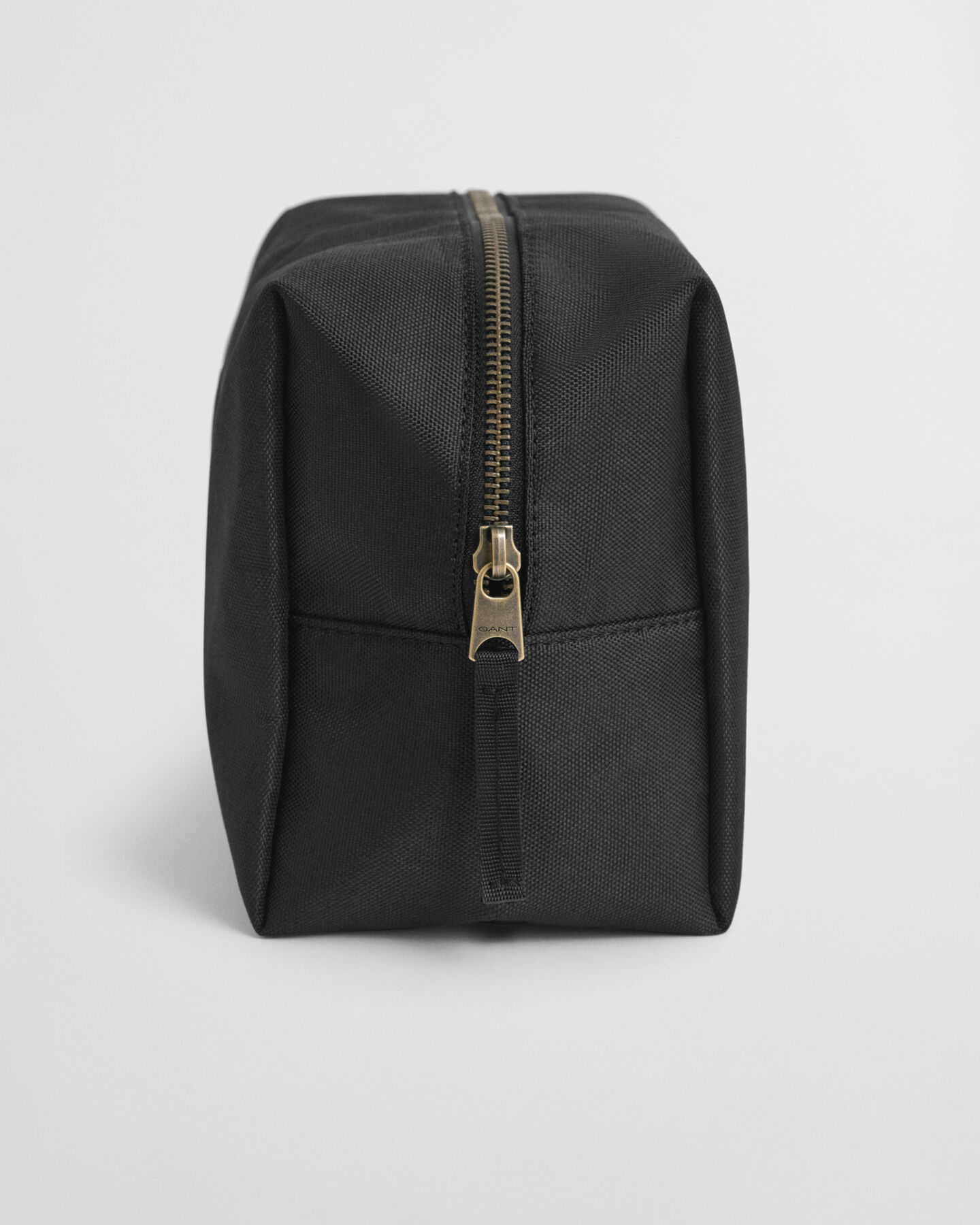 Shield‑toilettilaukku