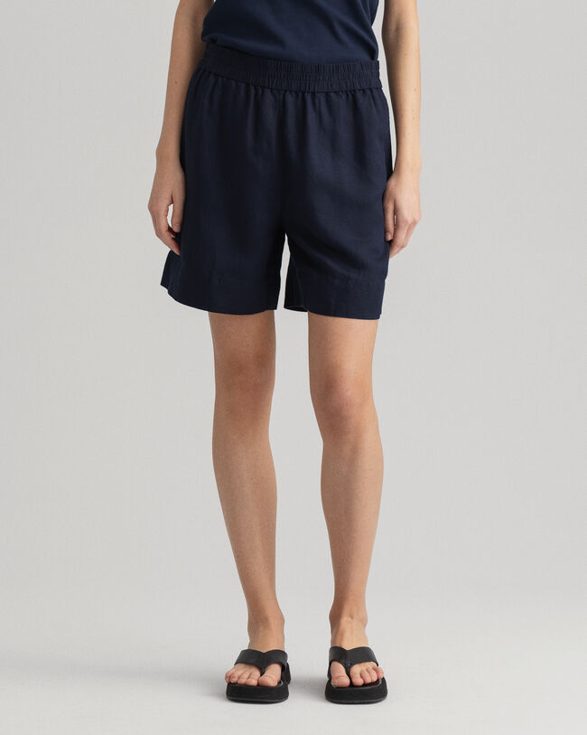 Huolettomat shortsit pellavasta ja viskoosista