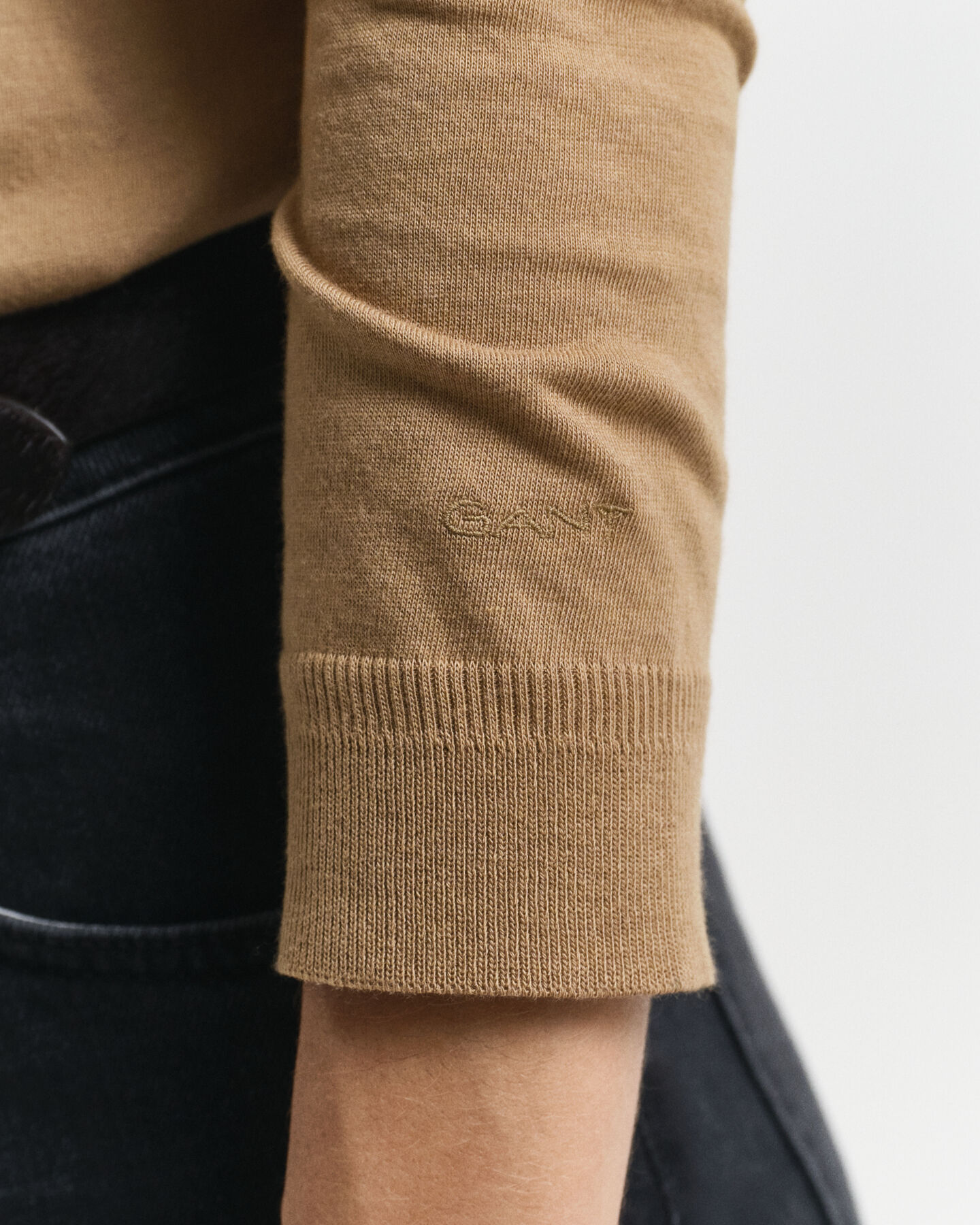 Saumaton pitkähihainen napitettu pikeepaita