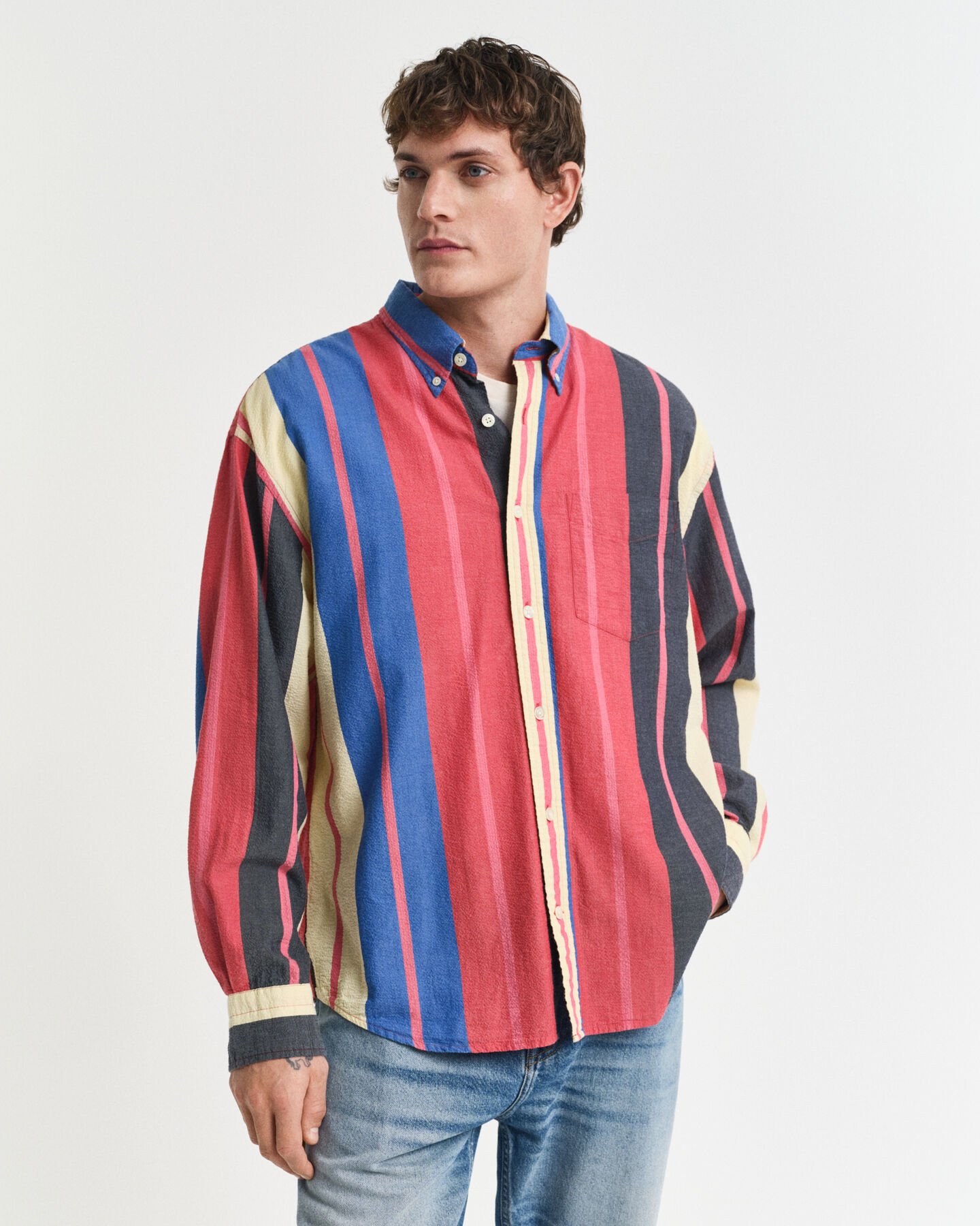 Oversized fit ‑mitoitettu seersucker-raitapaita