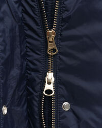 Kokopitkä untuvatakki