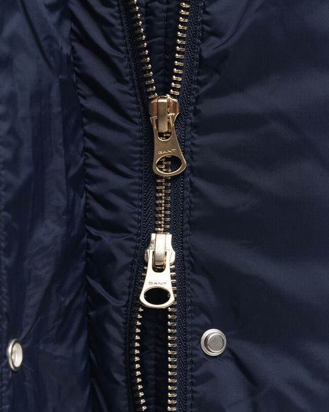 Kokopitkä untuvatakki