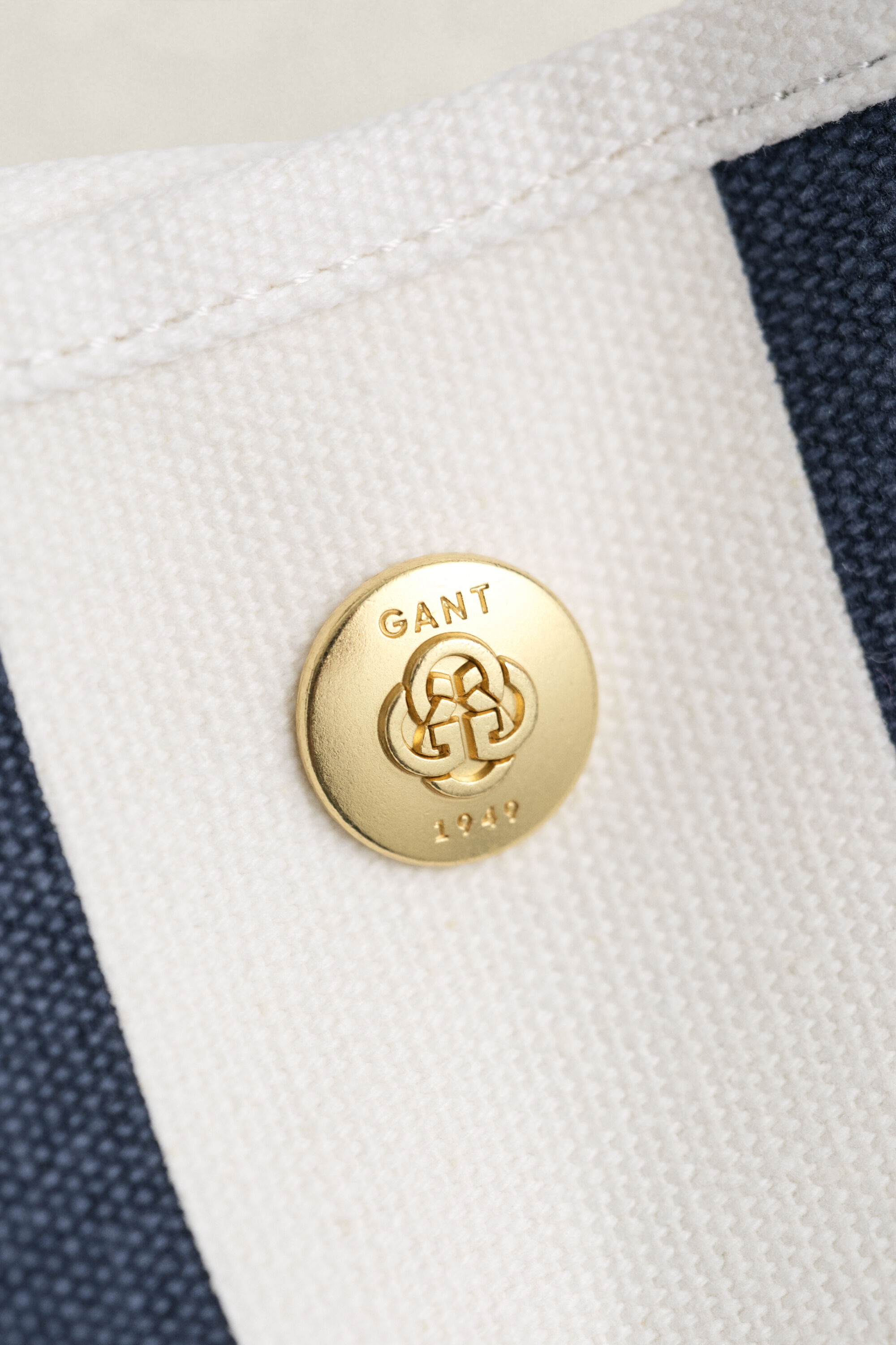 Kanvaasikankainen rantakassi