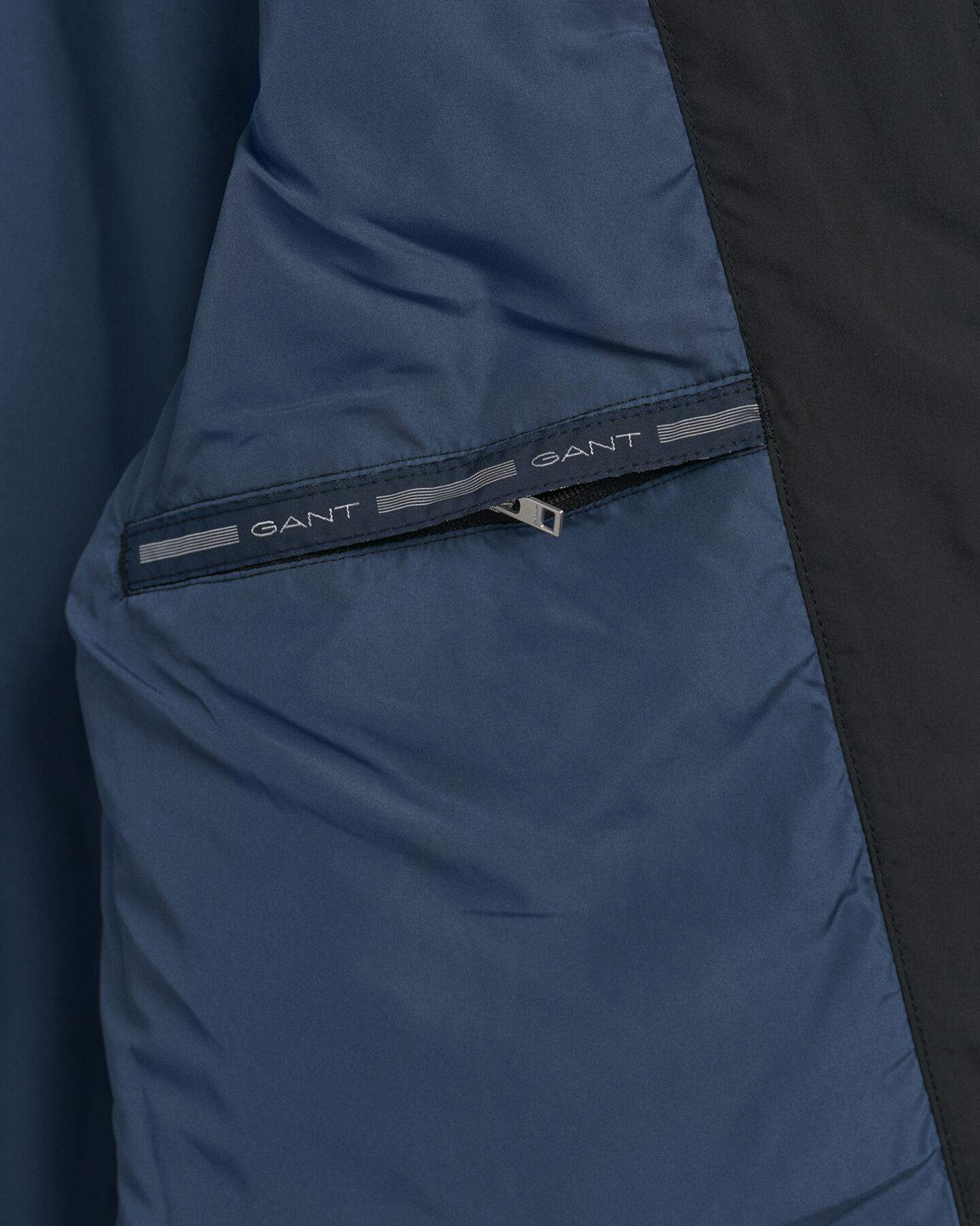 Windcheater-tikkiliivi