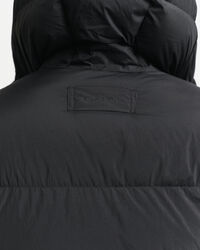 Untuvalla topattu talvitakki