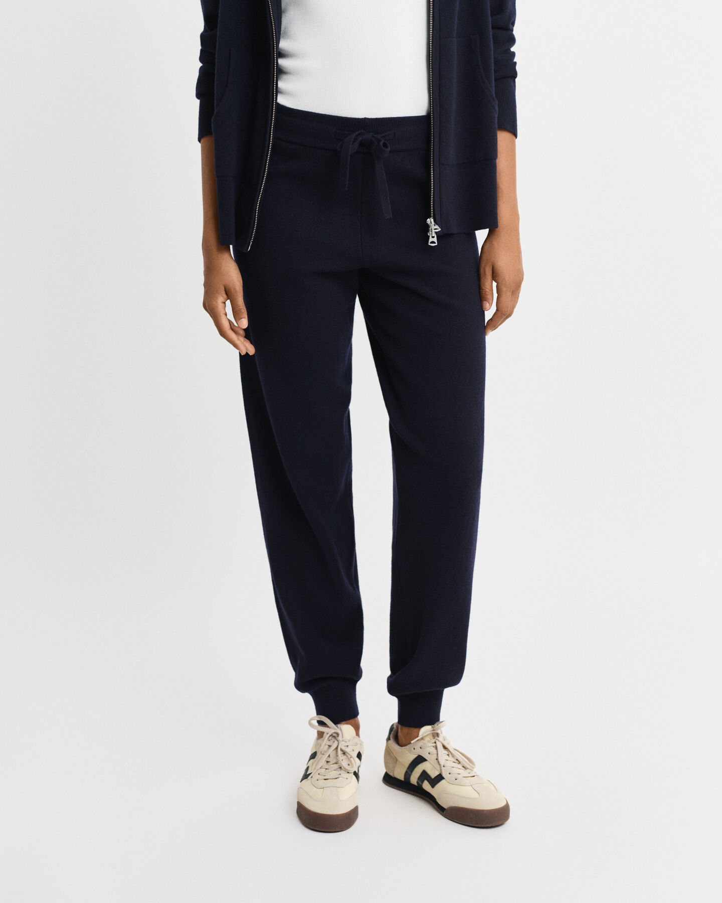 Karitsanvillaiset housut