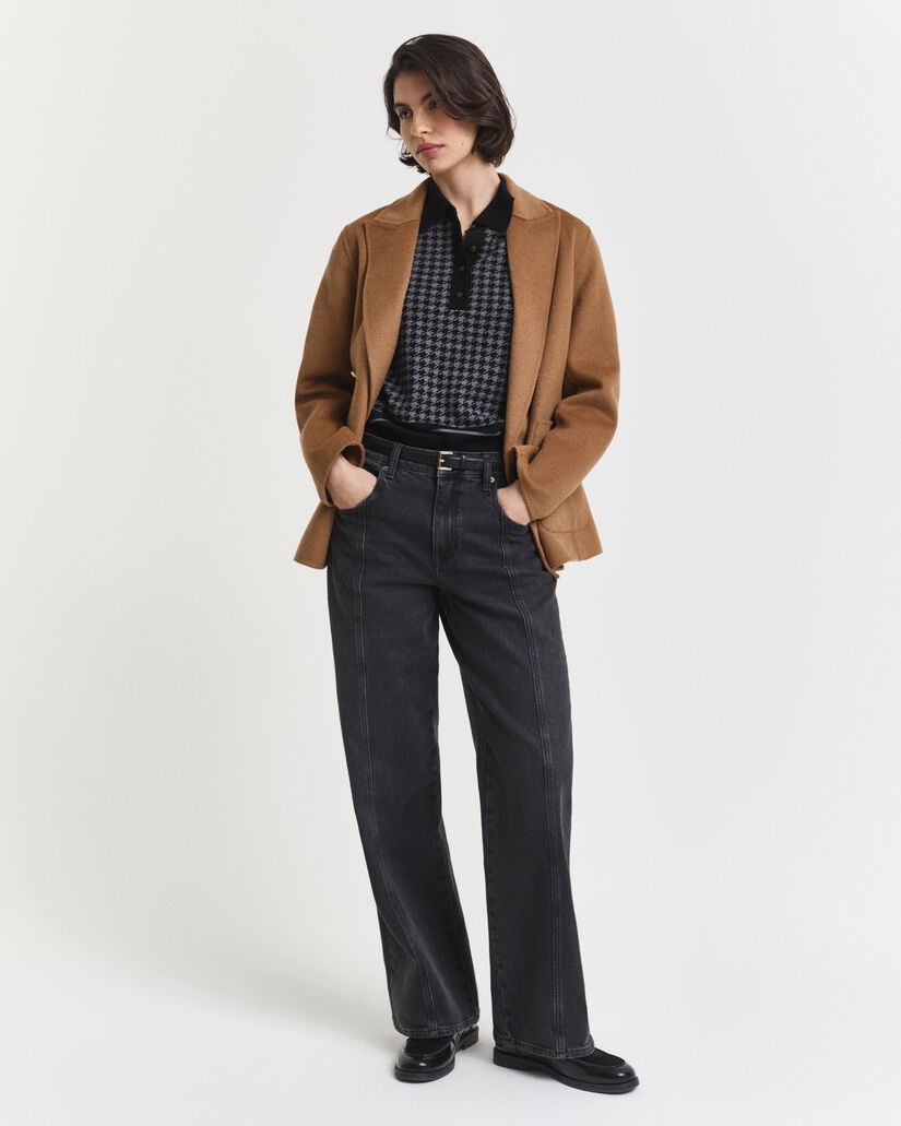 Kukonaskelkuvioinen jacquard-pikeeneulepusero