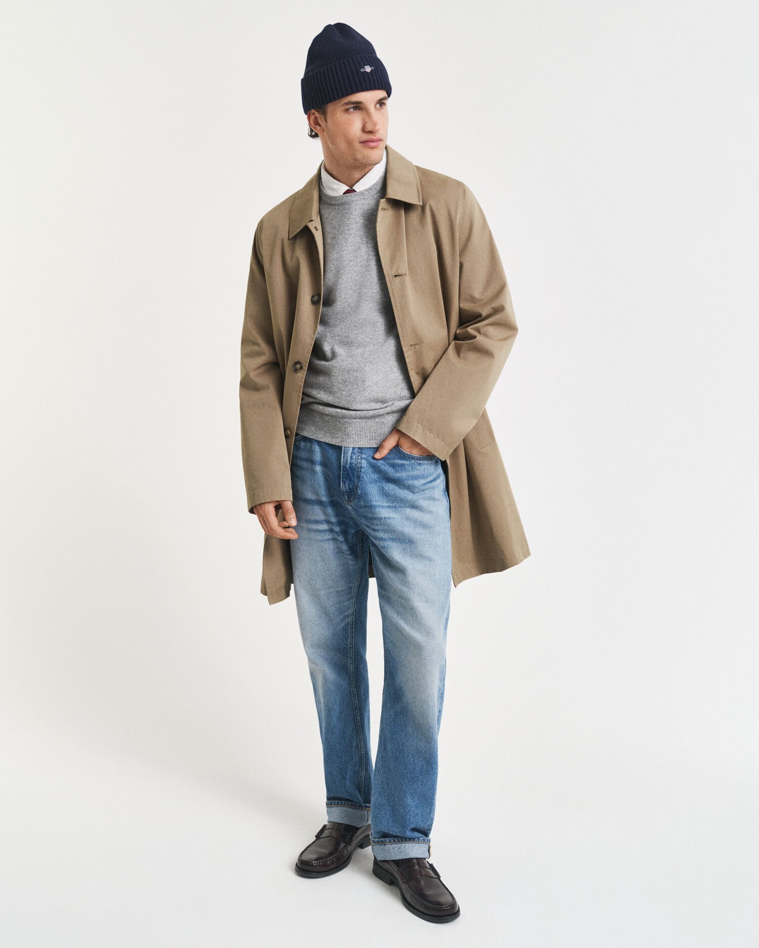 Ohut lampaanvillaneule, pyöreä pääntie