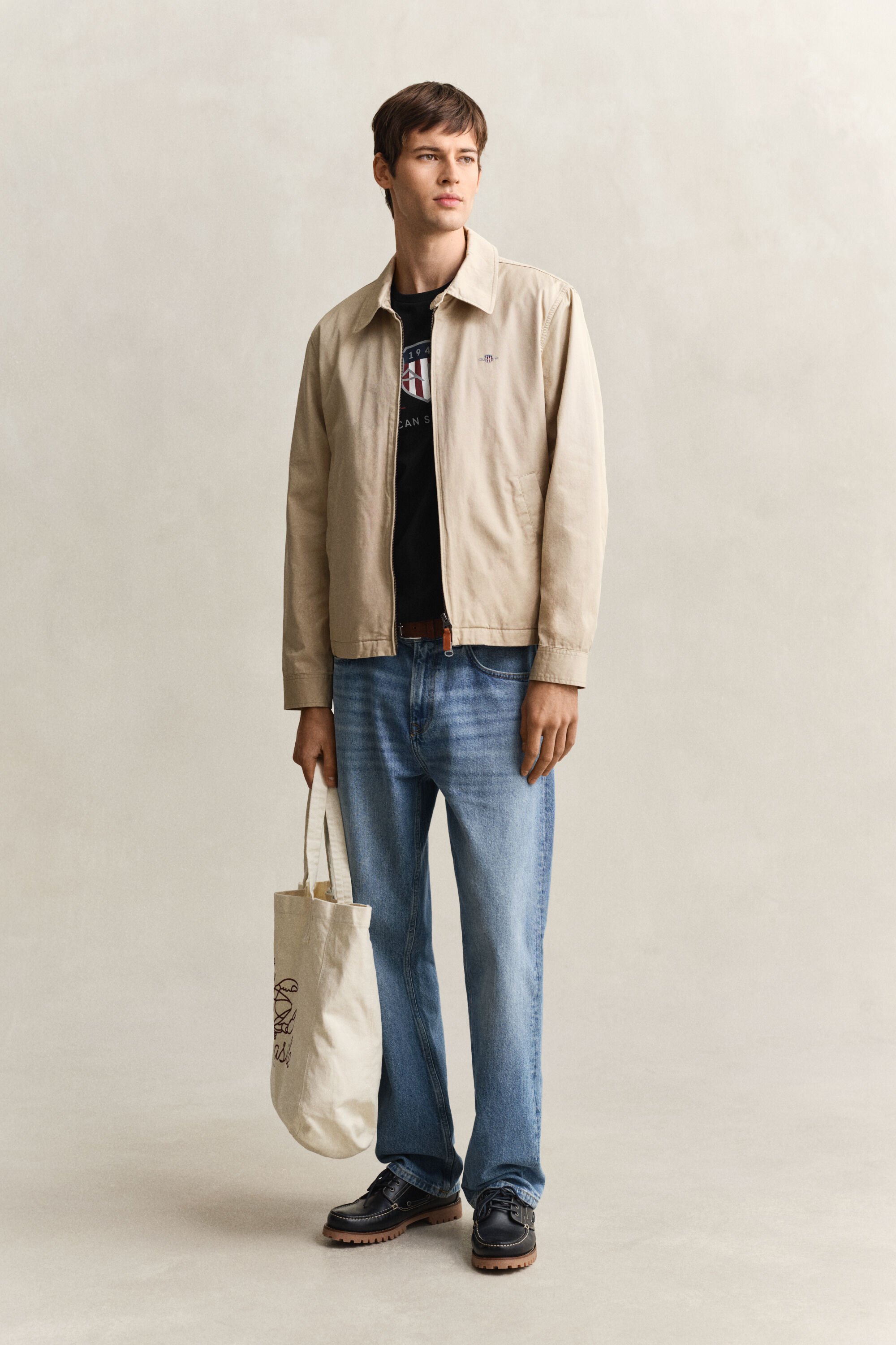 Archive Shield ‑t‑paita