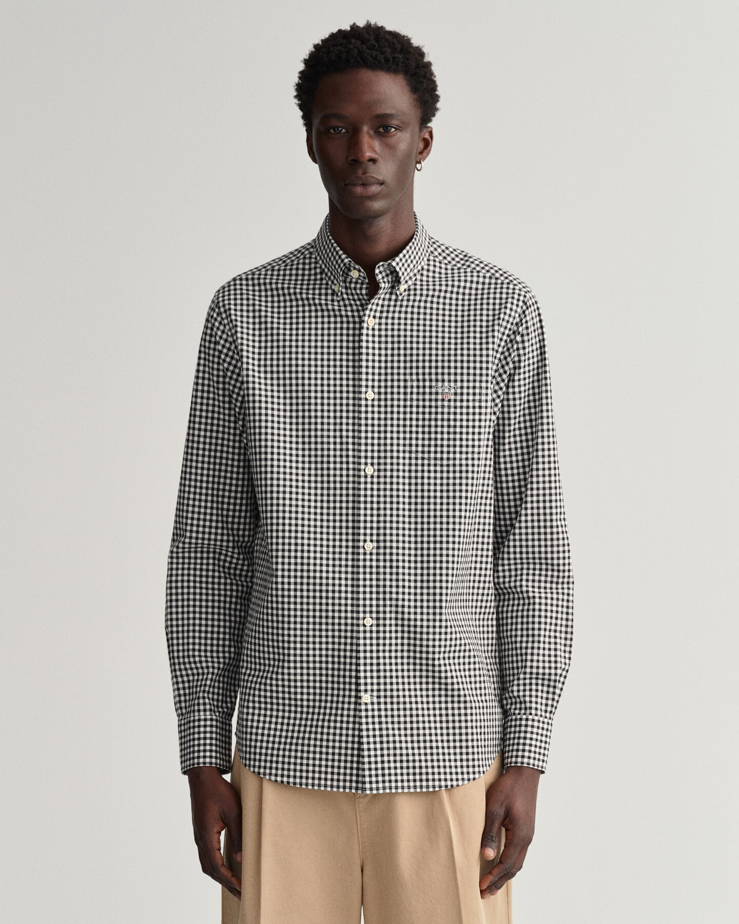 Regular&nbsp;fit ‑mitoitettu gingham-ruutuinen paita broadcloth-kankaasta