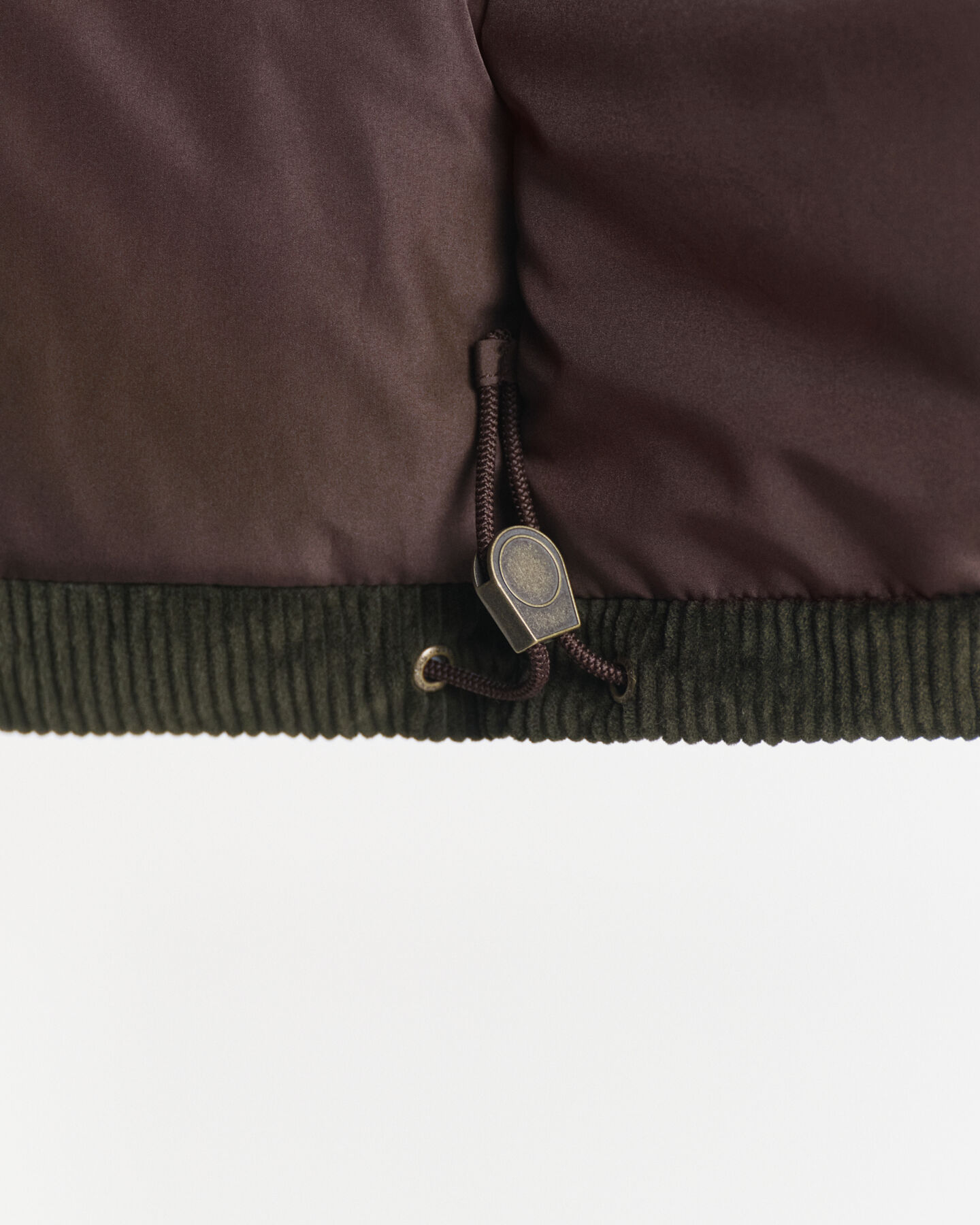 Vakosamettinen untuvatakki