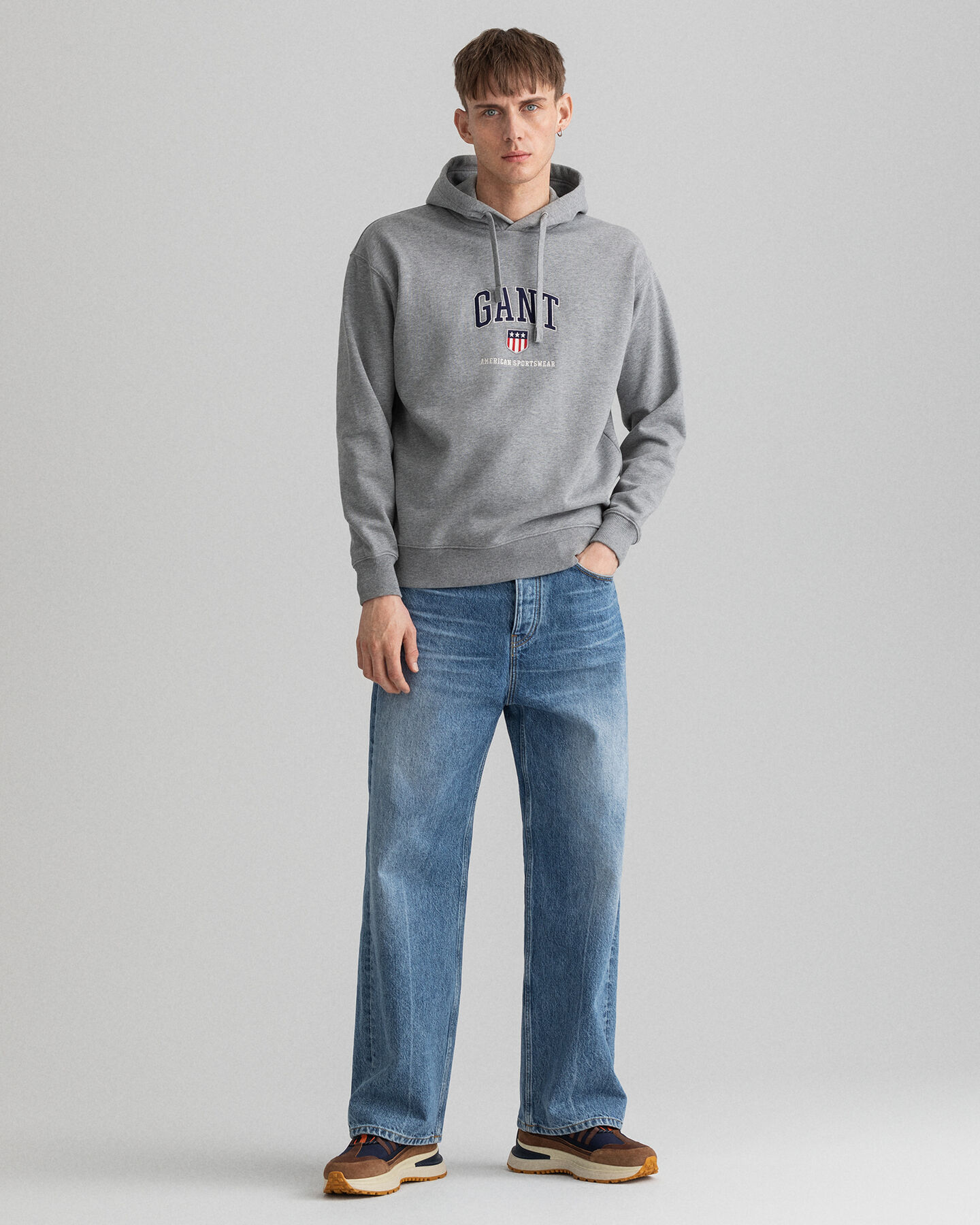 Retro Shield ‑huppari