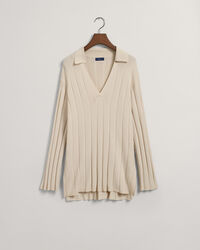 Avokauluksinen joustinneulepusero