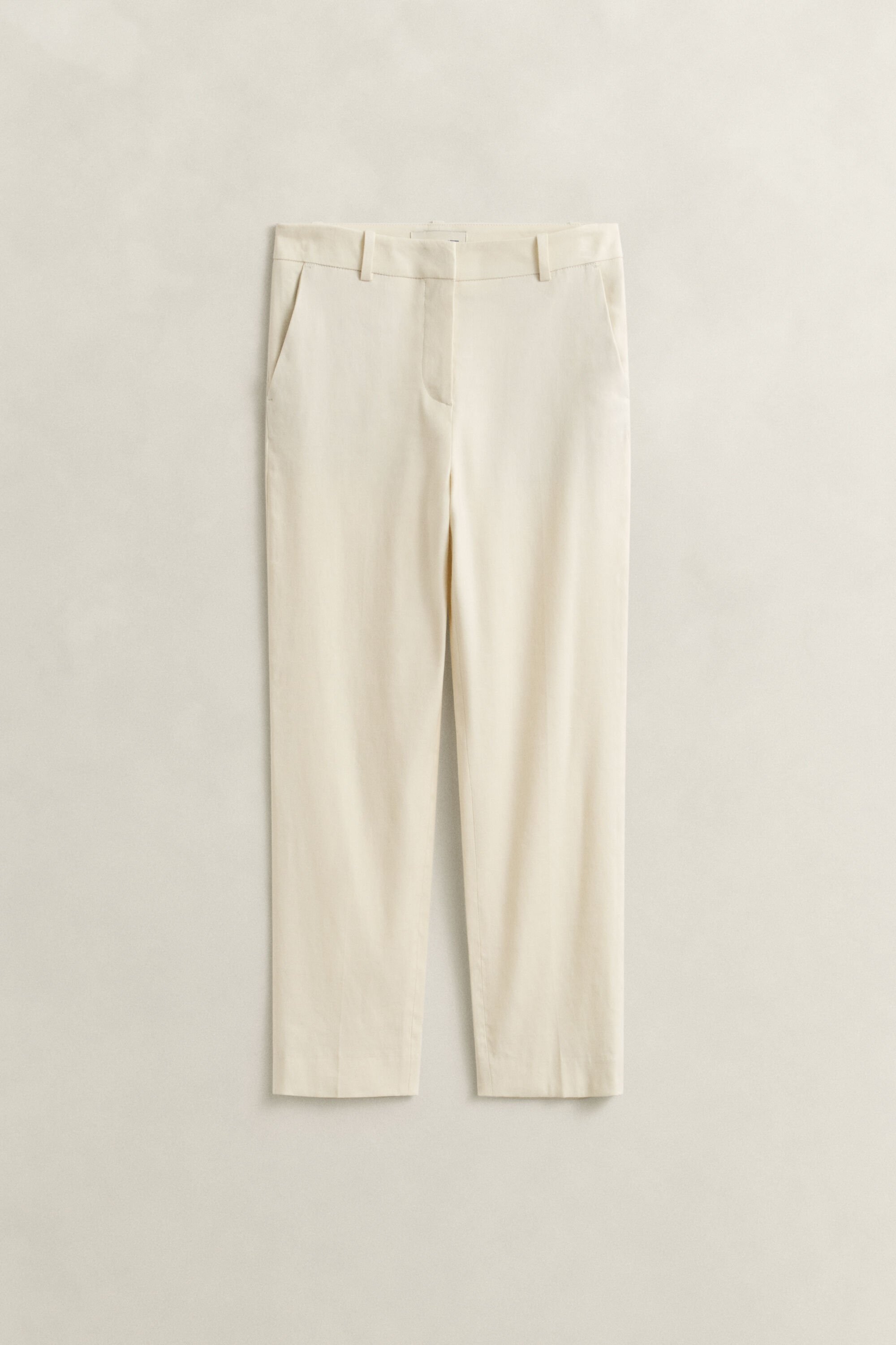 Hyvin istuvat housut joustopellavaa