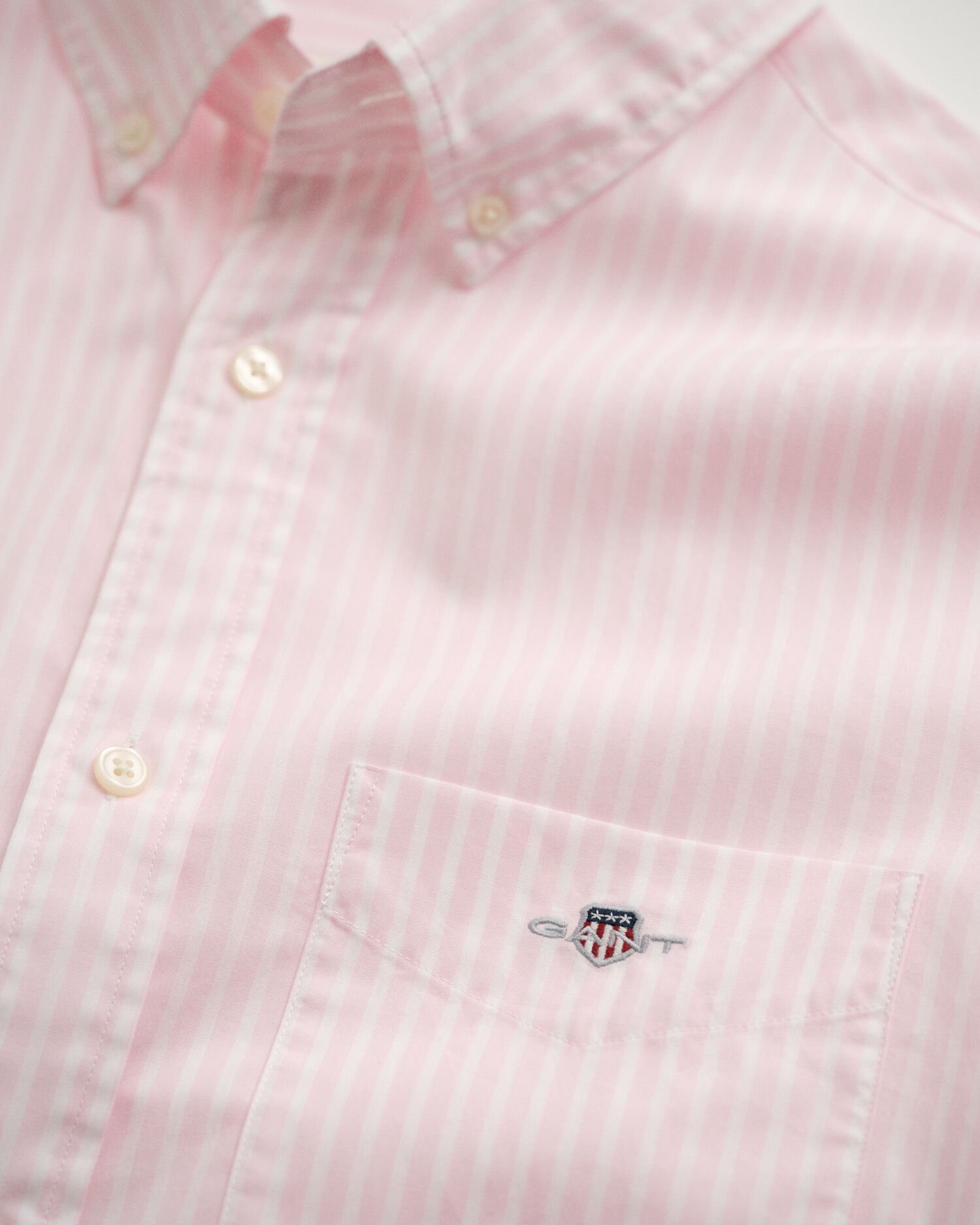 Raidallinen klassinen popliinipaita