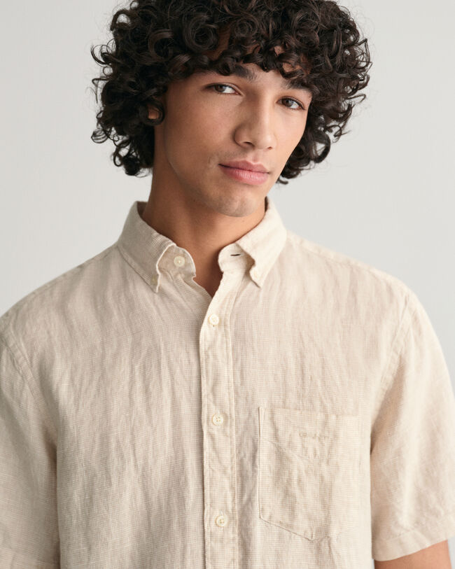 Regular&nbsp;fit ‑mitoitettu lyhythihainen kukonaskelkuvioinen pellavapaita