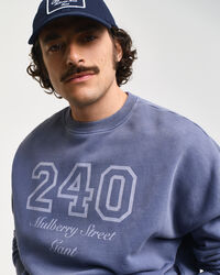 Vintage-pesty collegepaita, py&ouml;re&auml; p&auml;&auml;ntie