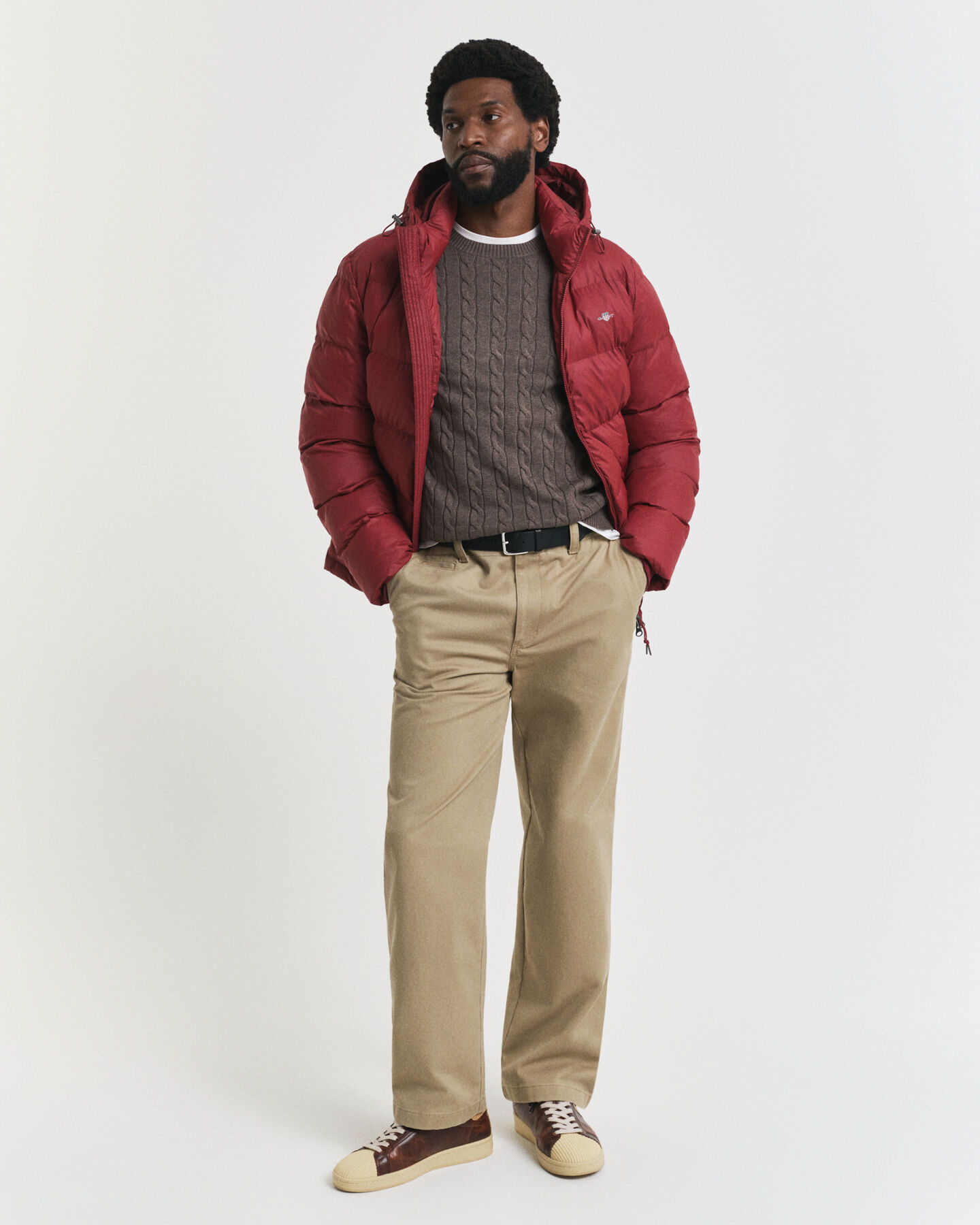 Puuvillainen palmikkoneulepusero, pyöreä pääntie