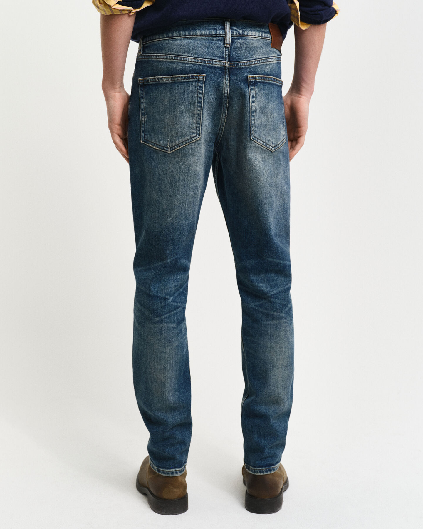 Slim&nbsp;fit ‑mitoitetut Vintage Wash ‑farkut