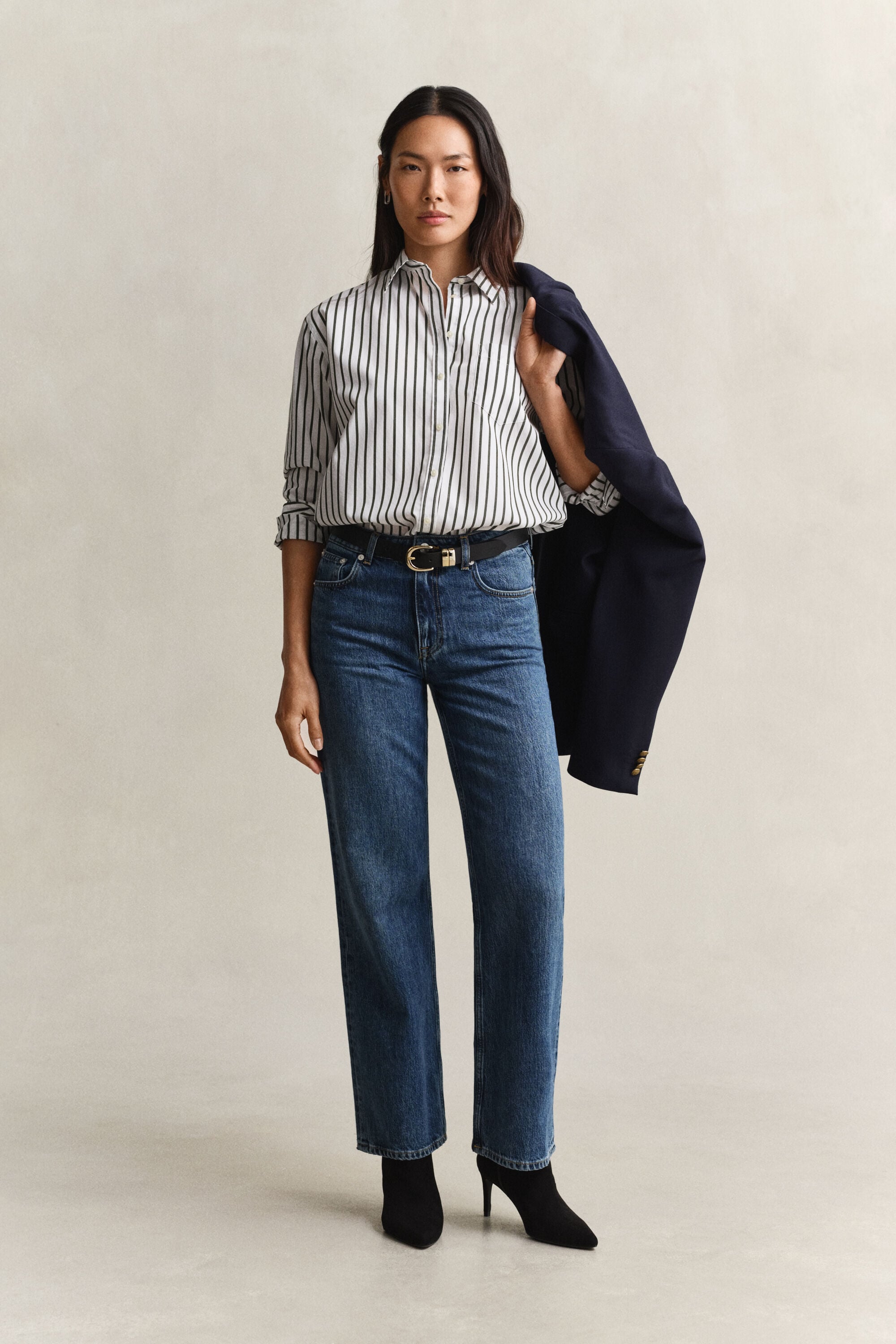 Relaxed fit ‑mitoitettu klassinen popliiniraitapaita